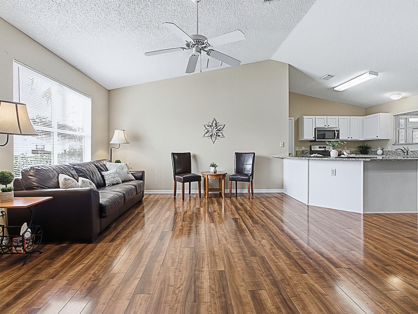 Image 2 of 33 For 9613 171st Argyll Street