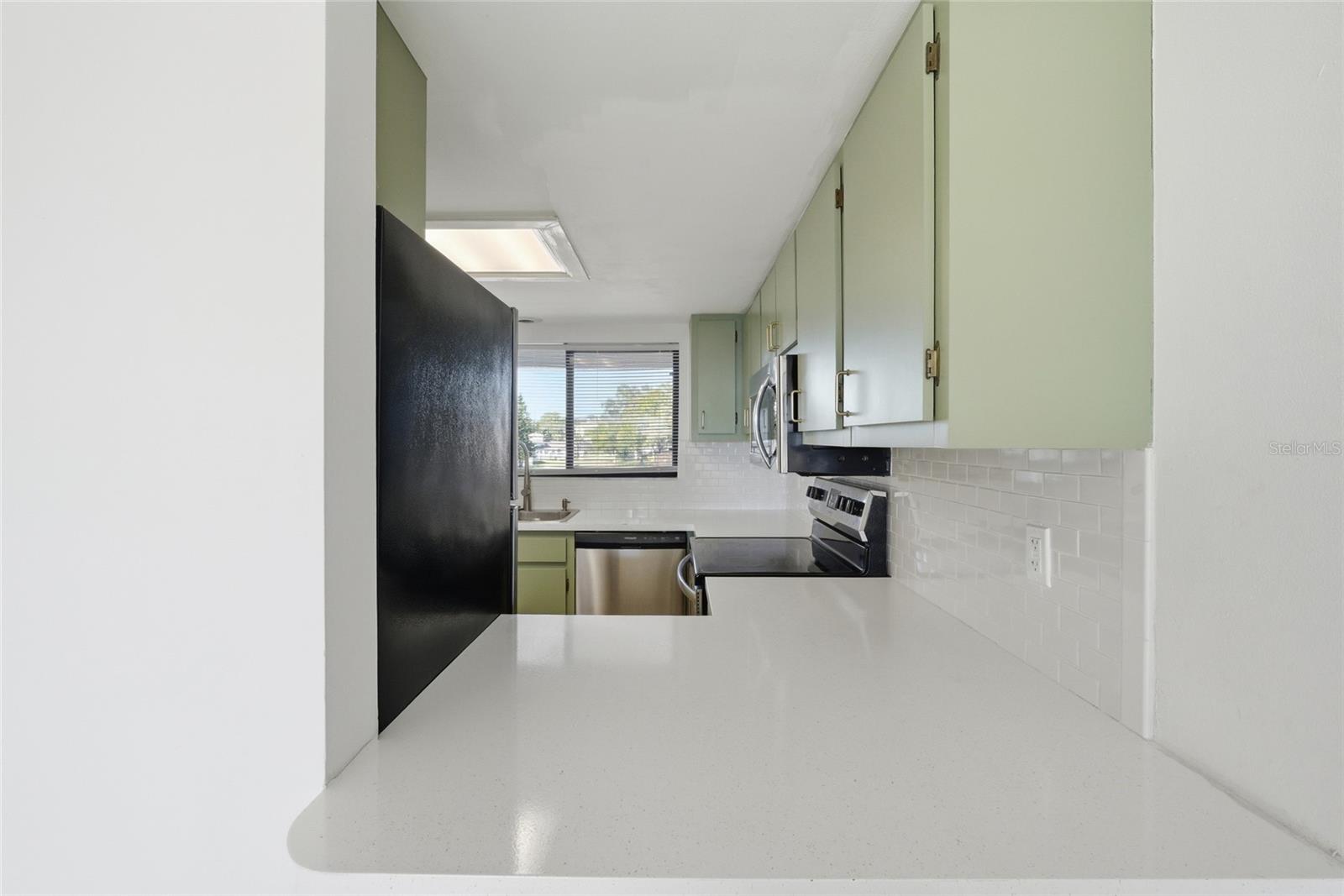 Image 11 of 35 For 1064 Lotus Parkway 944