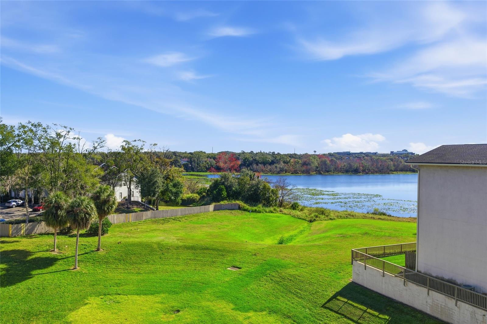 Image 25 of 35 For 1064 Lotus Parkway 944