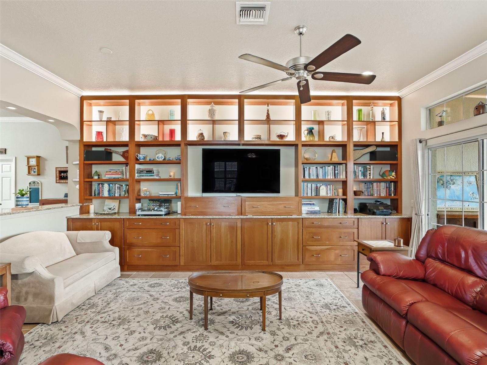 Image 11 of 31 For 1833 Madero Drive