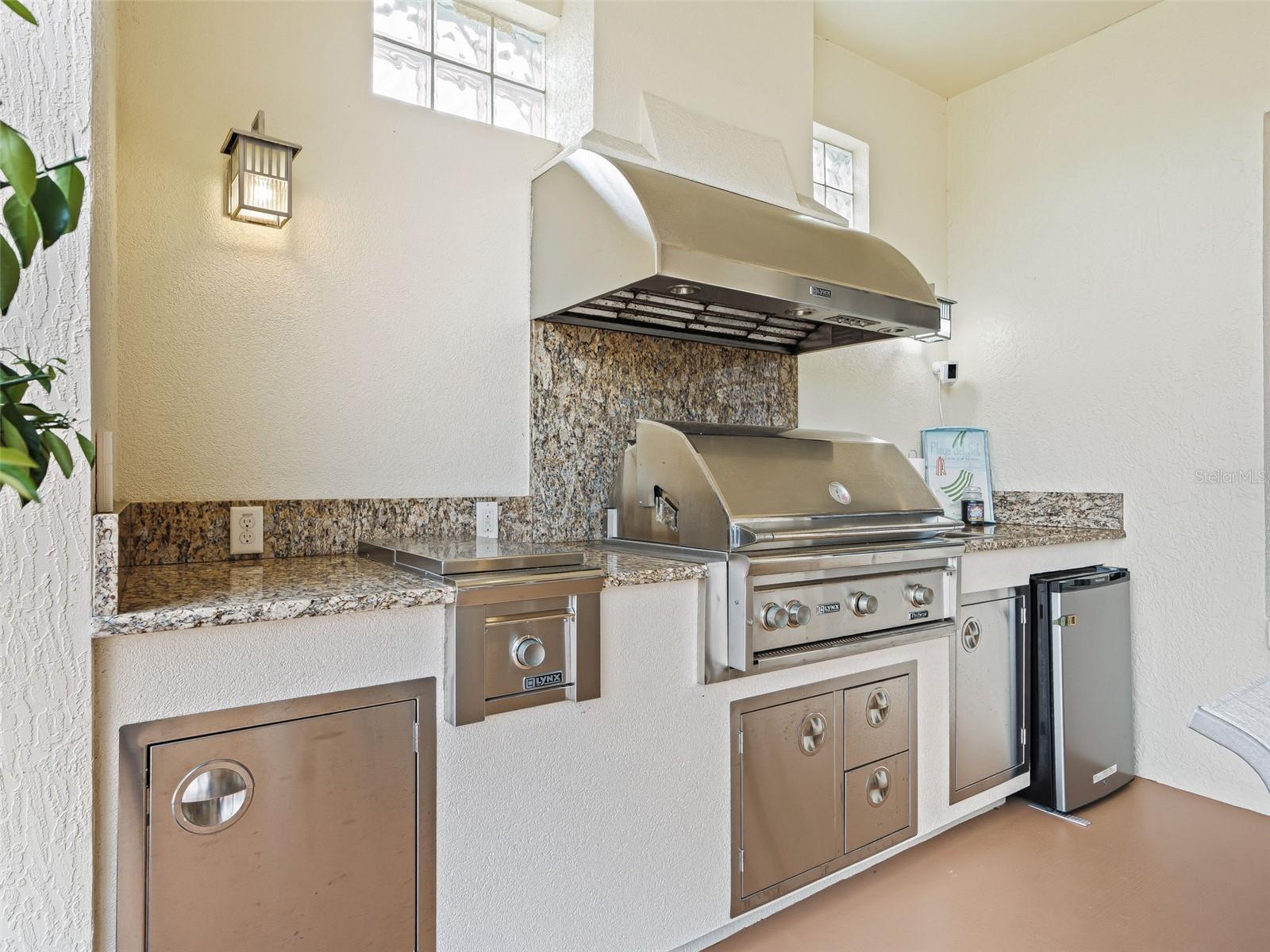 Image 28 of 31 For 1833 Madero Drive