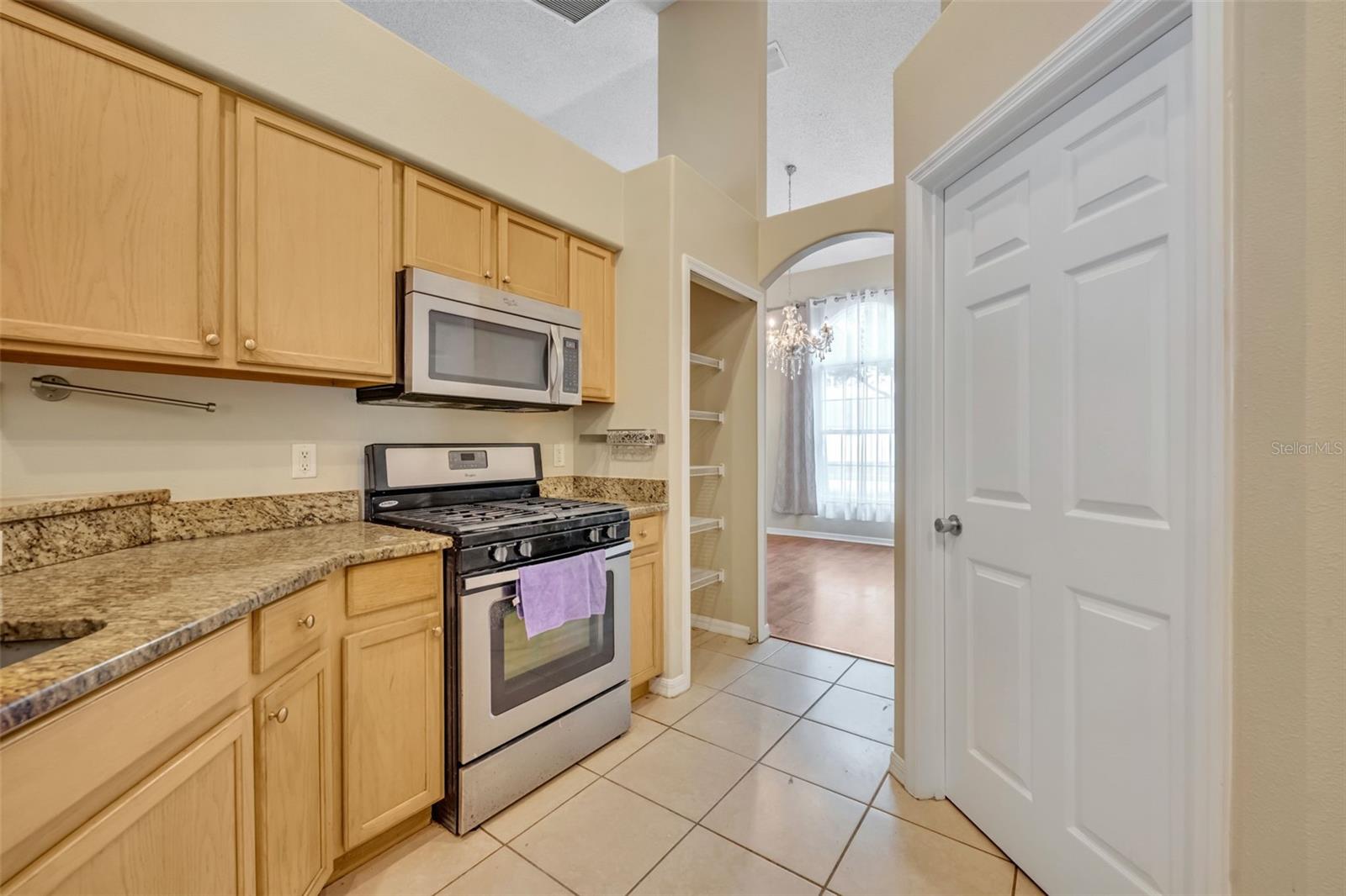 Image 21 of 40 For 16216 Magnolia Hill Street