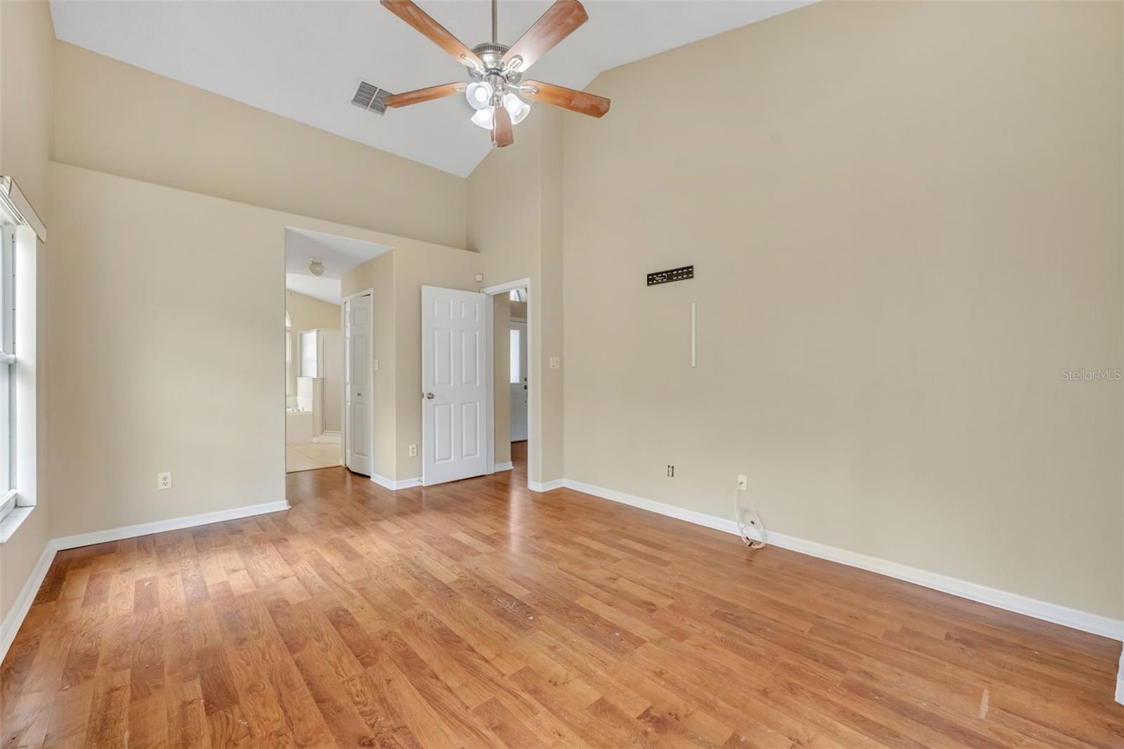 Image 24 of 40 For 16216 Magnolia Hill Street