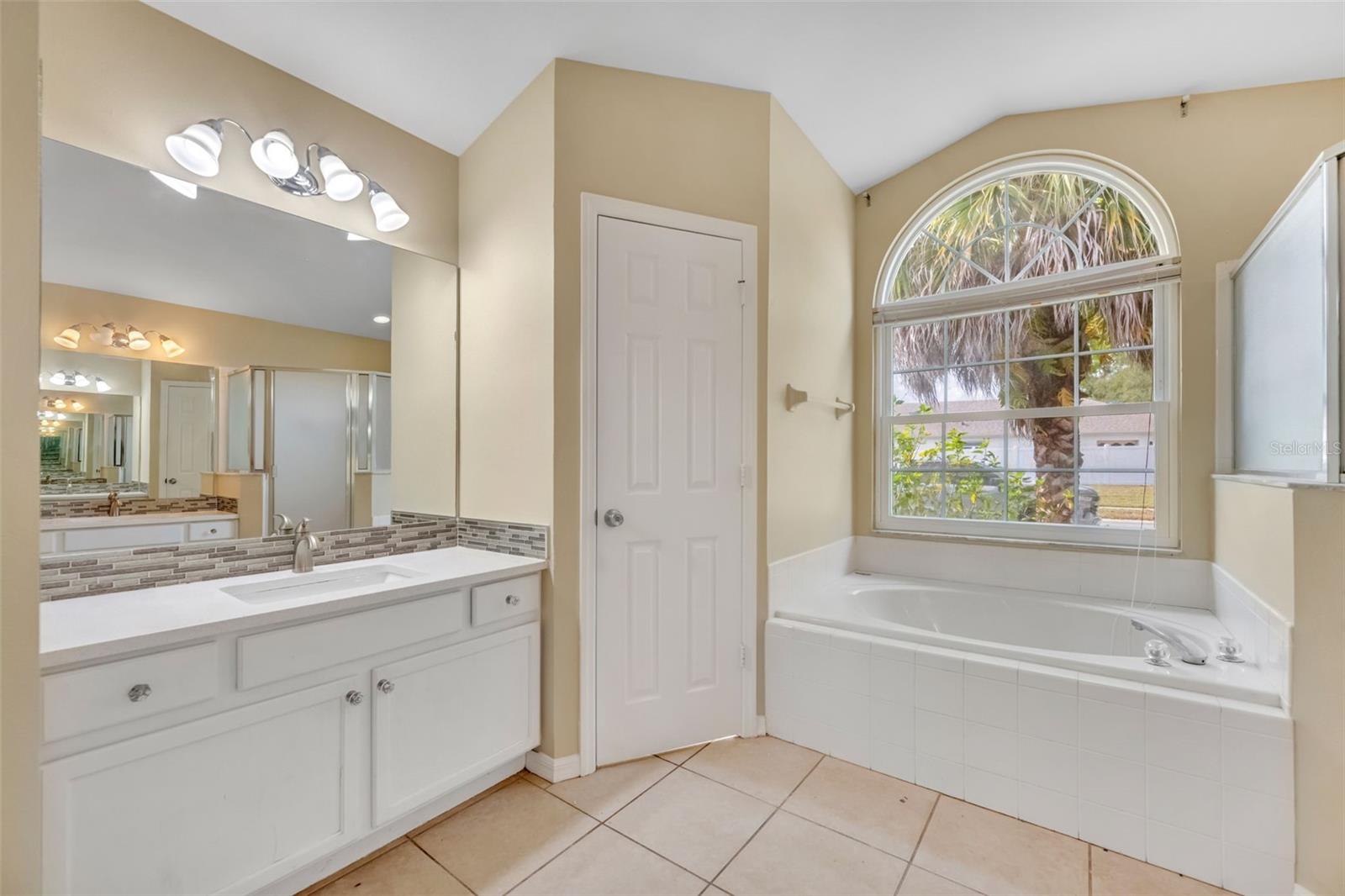 Image 27 of 40 For 16216 Magnolia Hill Street