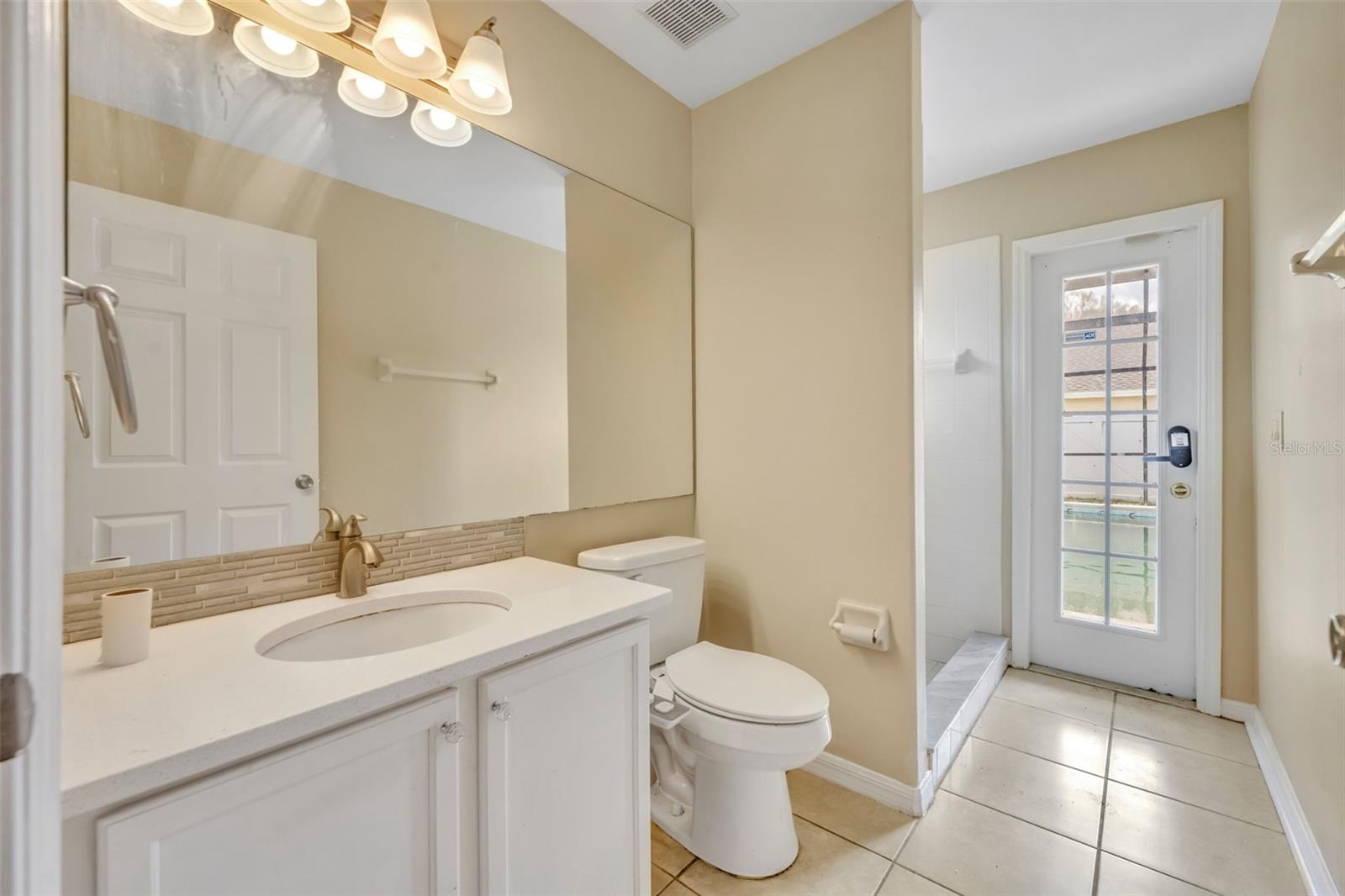 Image 33 of 40 For 16216 Magnolia Hill Street