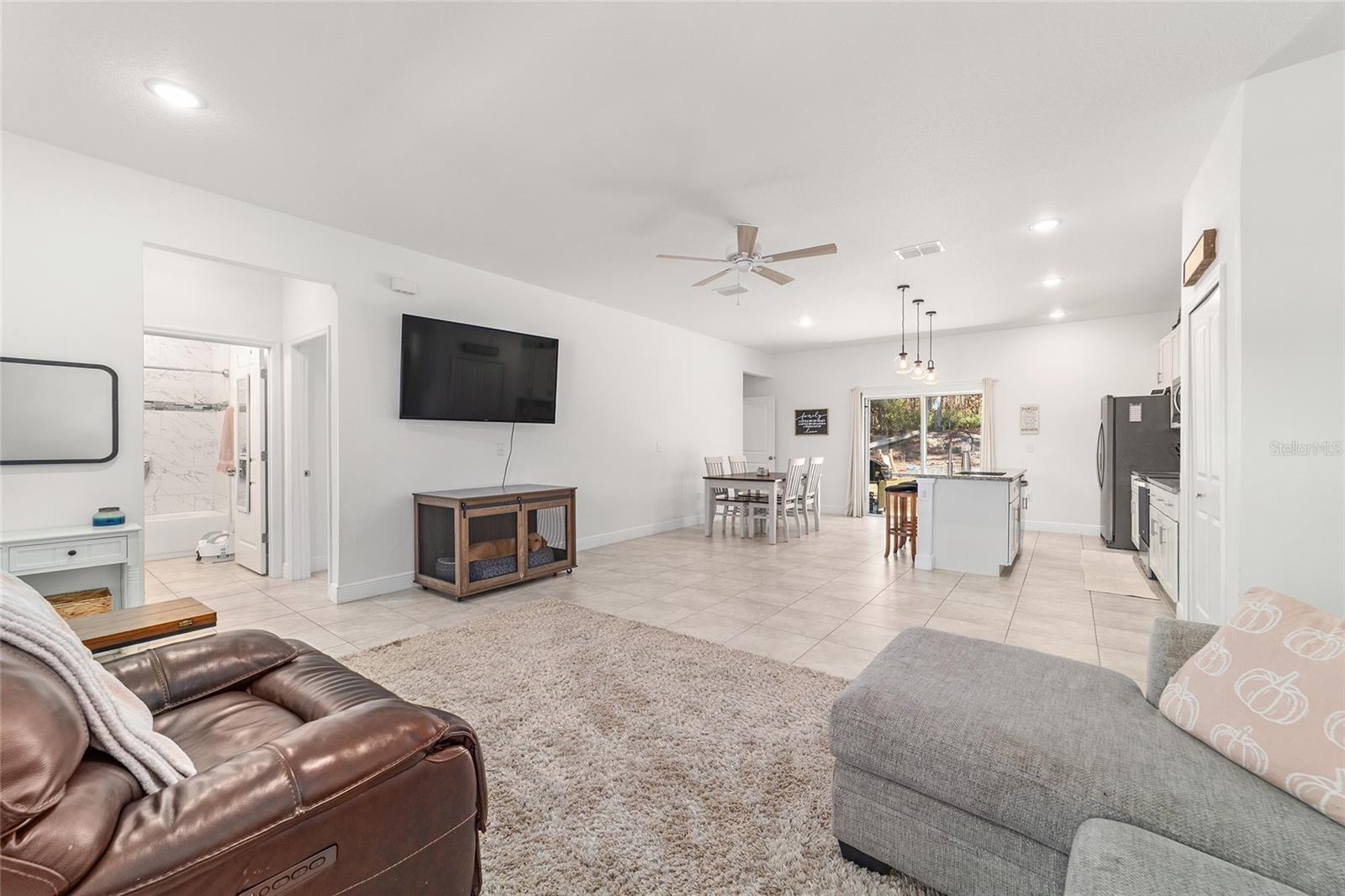 Image 9 of 40 For 13669 81st Circle