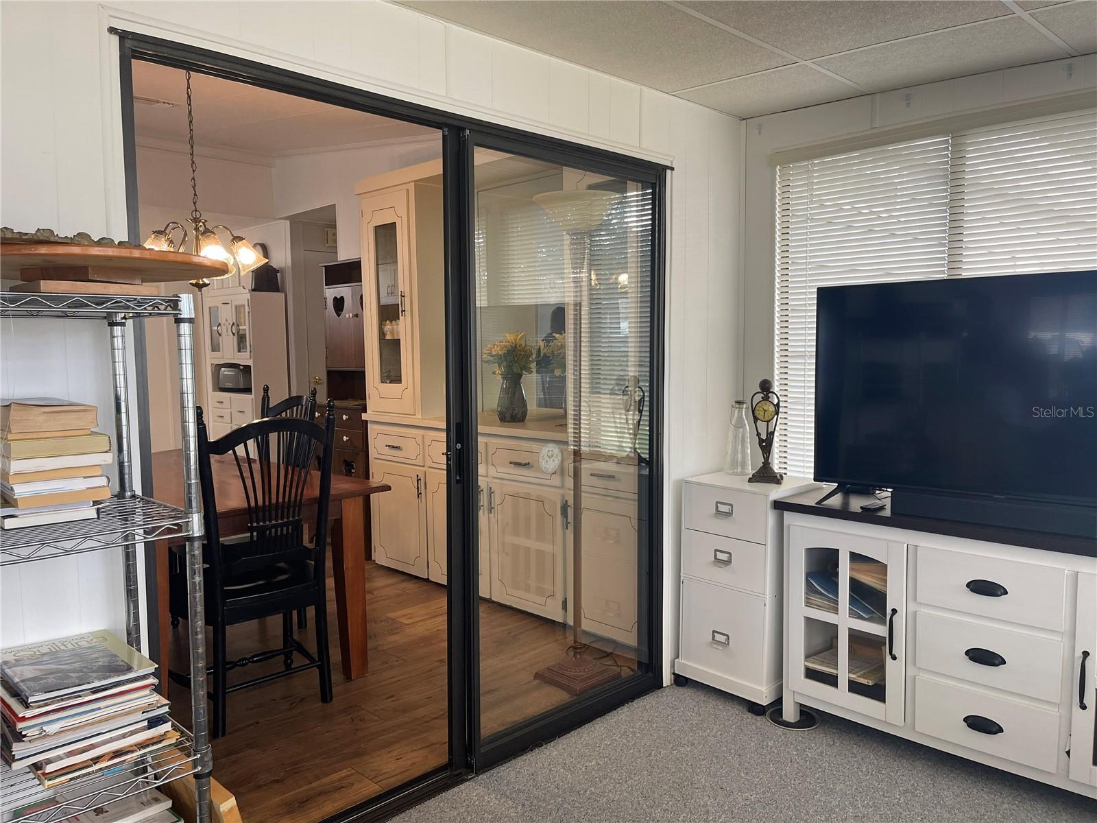 Image 10 of 32 For 116 Winterberry Ave.