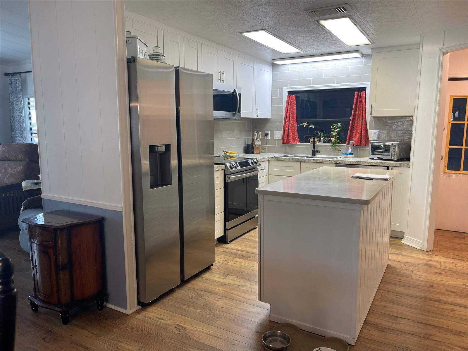 Image 12 of 32 For 116 Winterberry Ave.