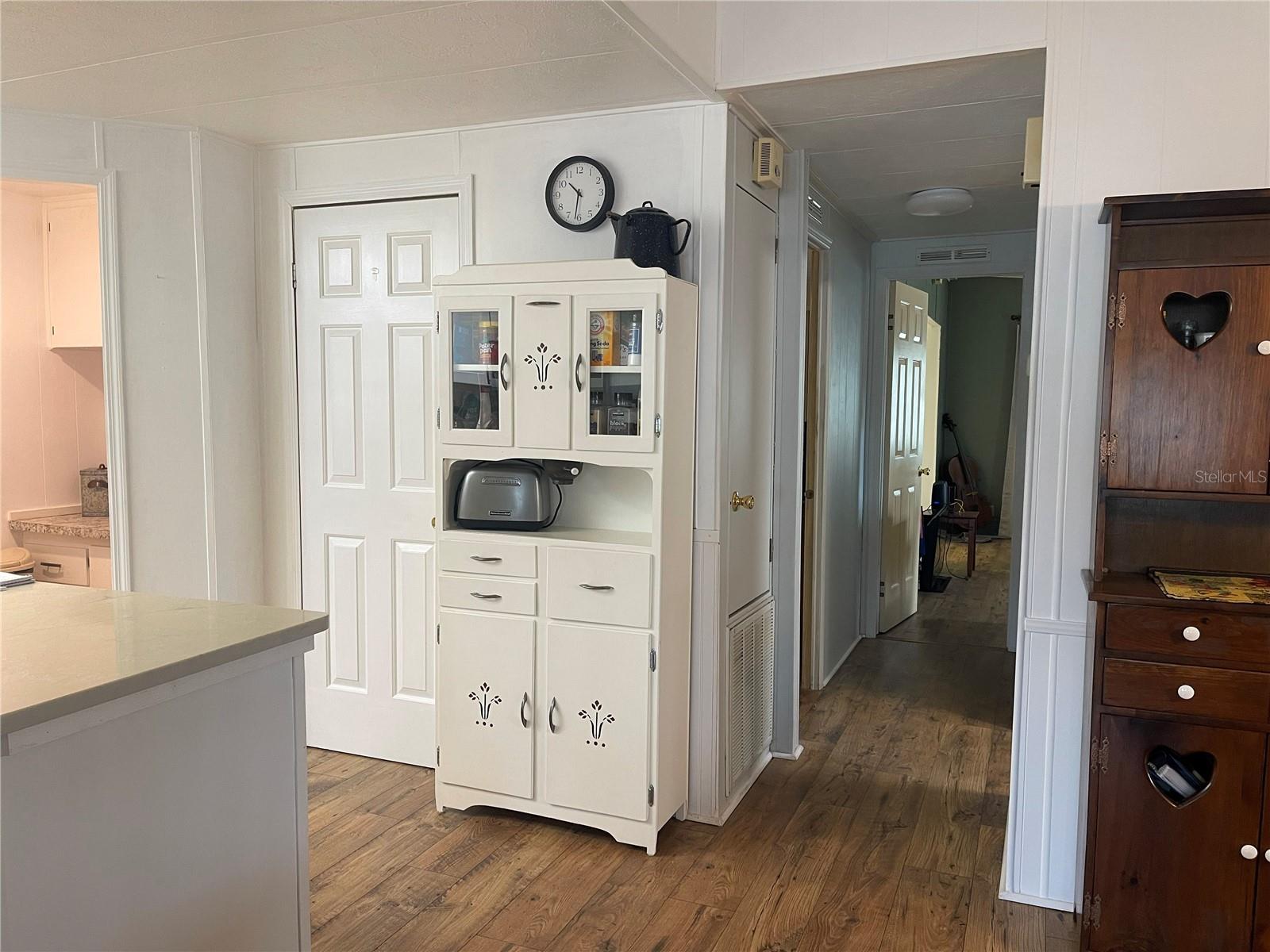 Image 16 of 32 For 116 Winterberry Ave.