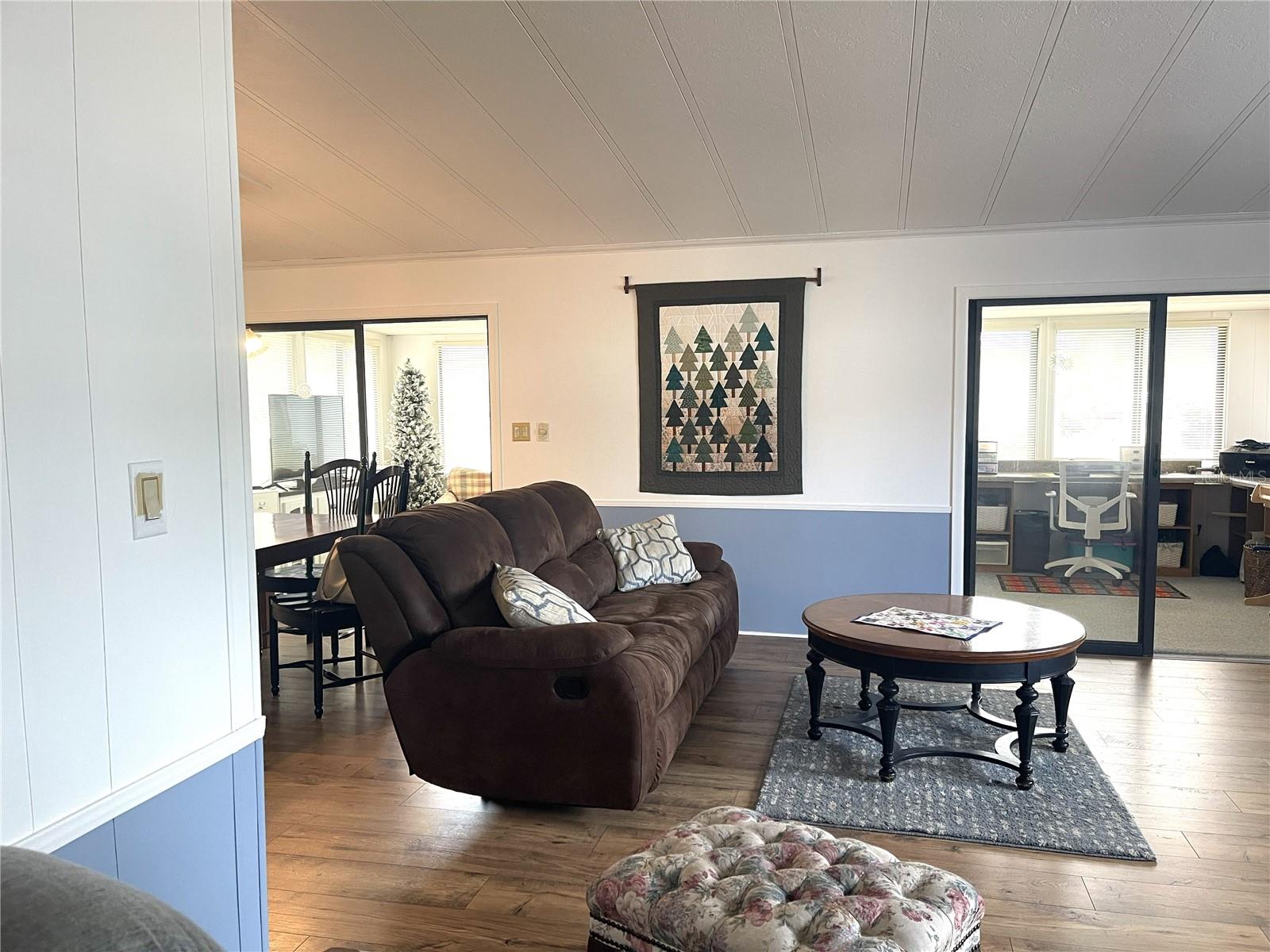 Image 6 of 32 For 116 Winterberry Ave.