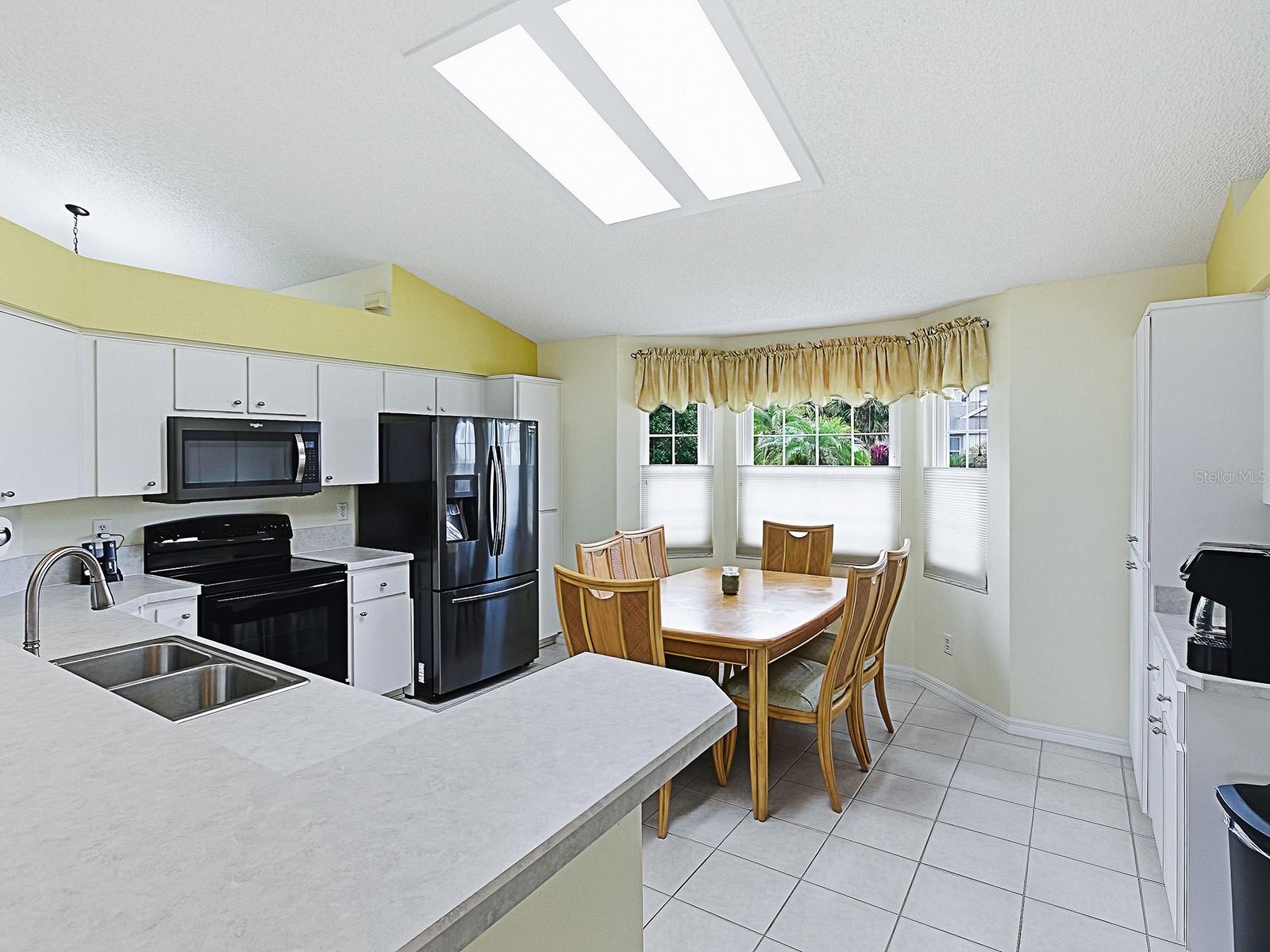 Image 12 of 44 For 5588 Gulf Stream Street