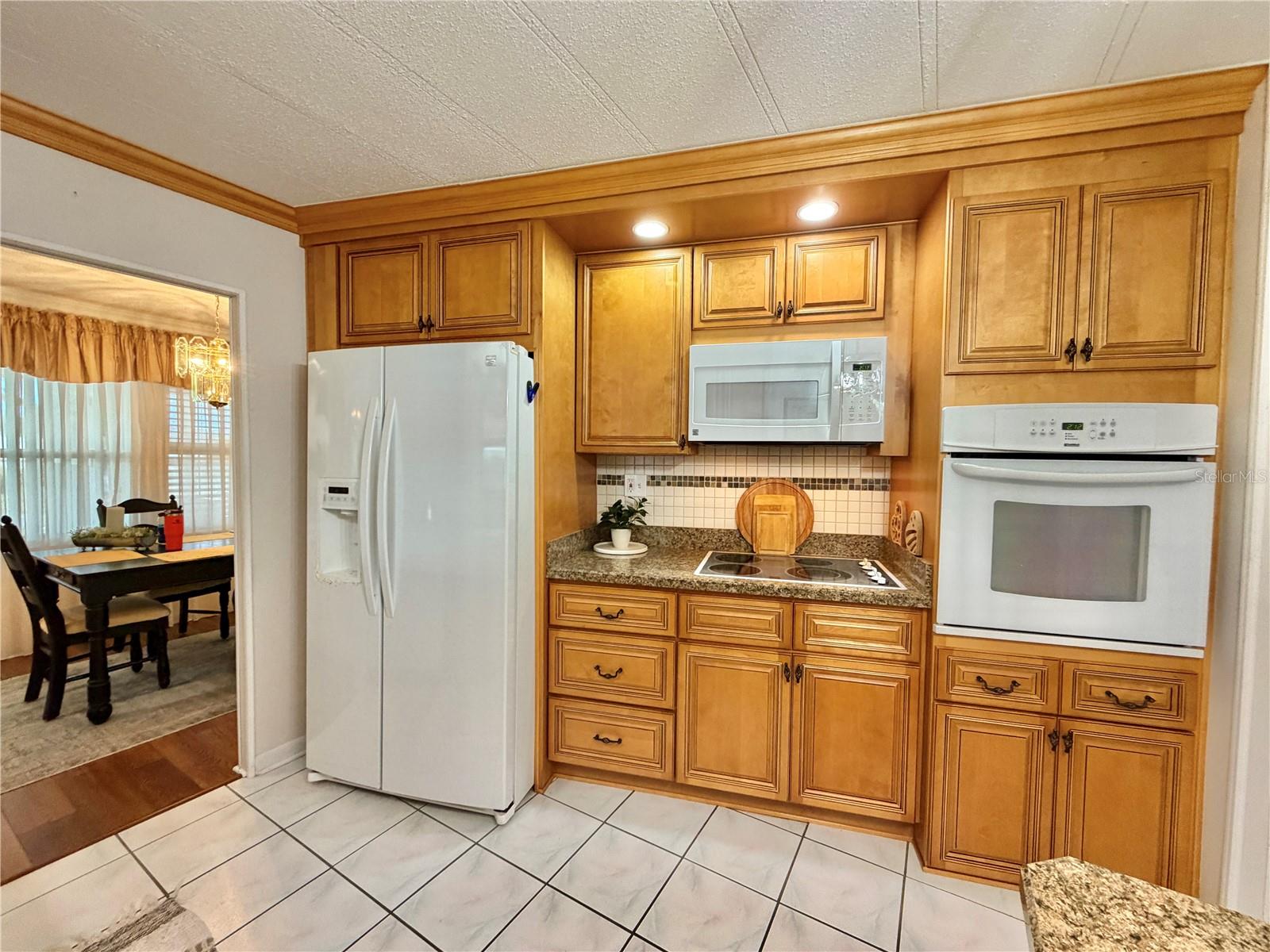 Image 20 of 74 For 209 Hawthorne Boulevard