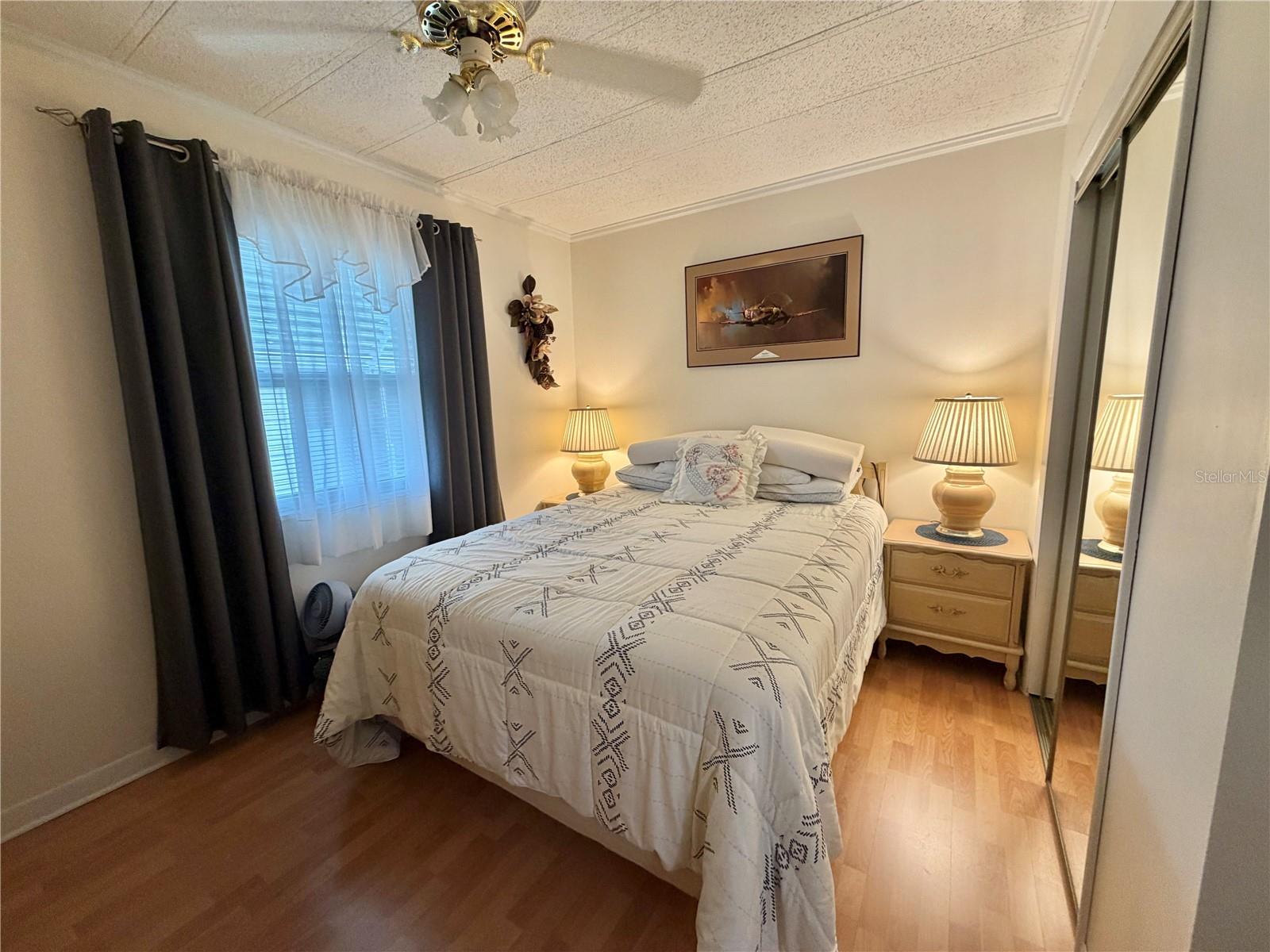 Image 27 of 74 For 209 Hawthorne Boulevard