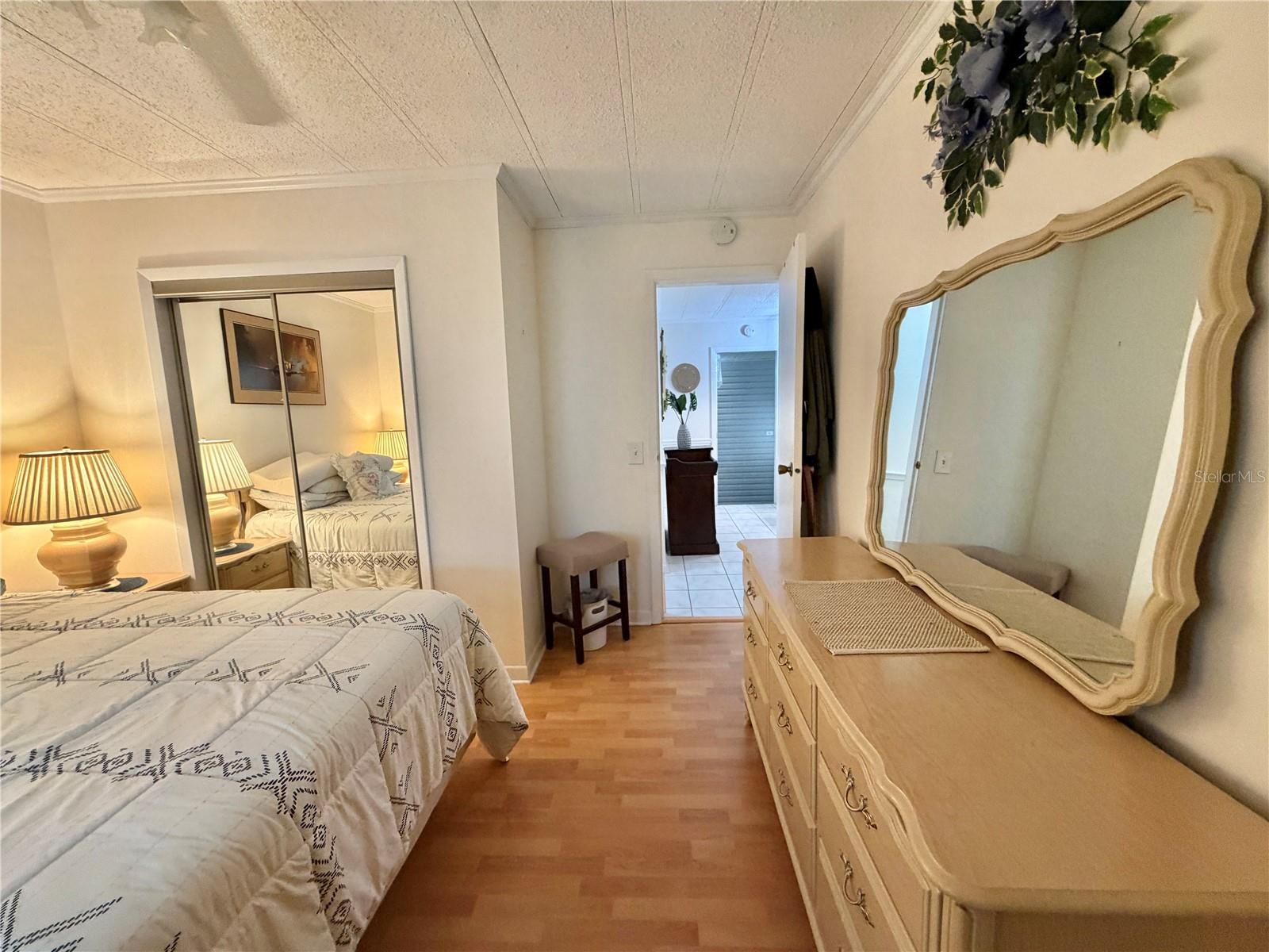 Image 29 of 74 For 209 Hawthorne Boulevard