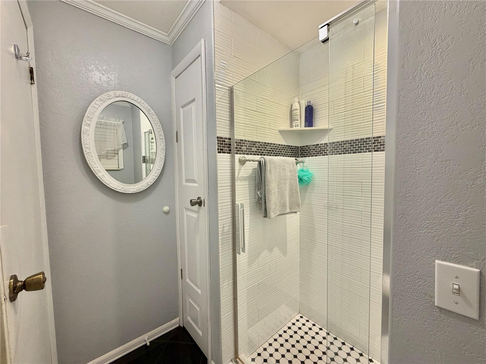 Image 45 of 74 For 209 Hawthorne Boulevard