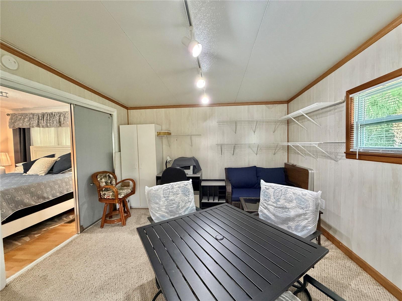 Image 48 of 74 For 209 Hawthorne Boulevard