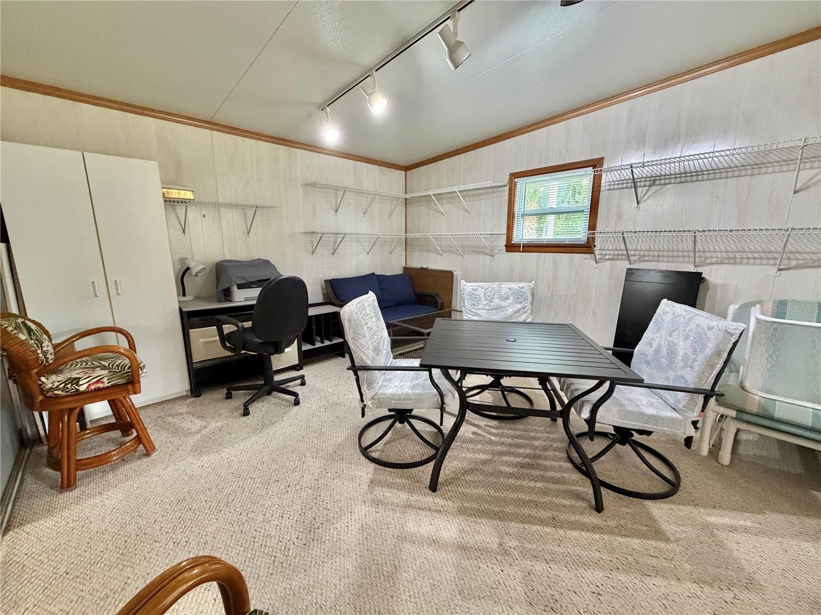 Image 49 of 74 For 209 Hawthorne Boulevard