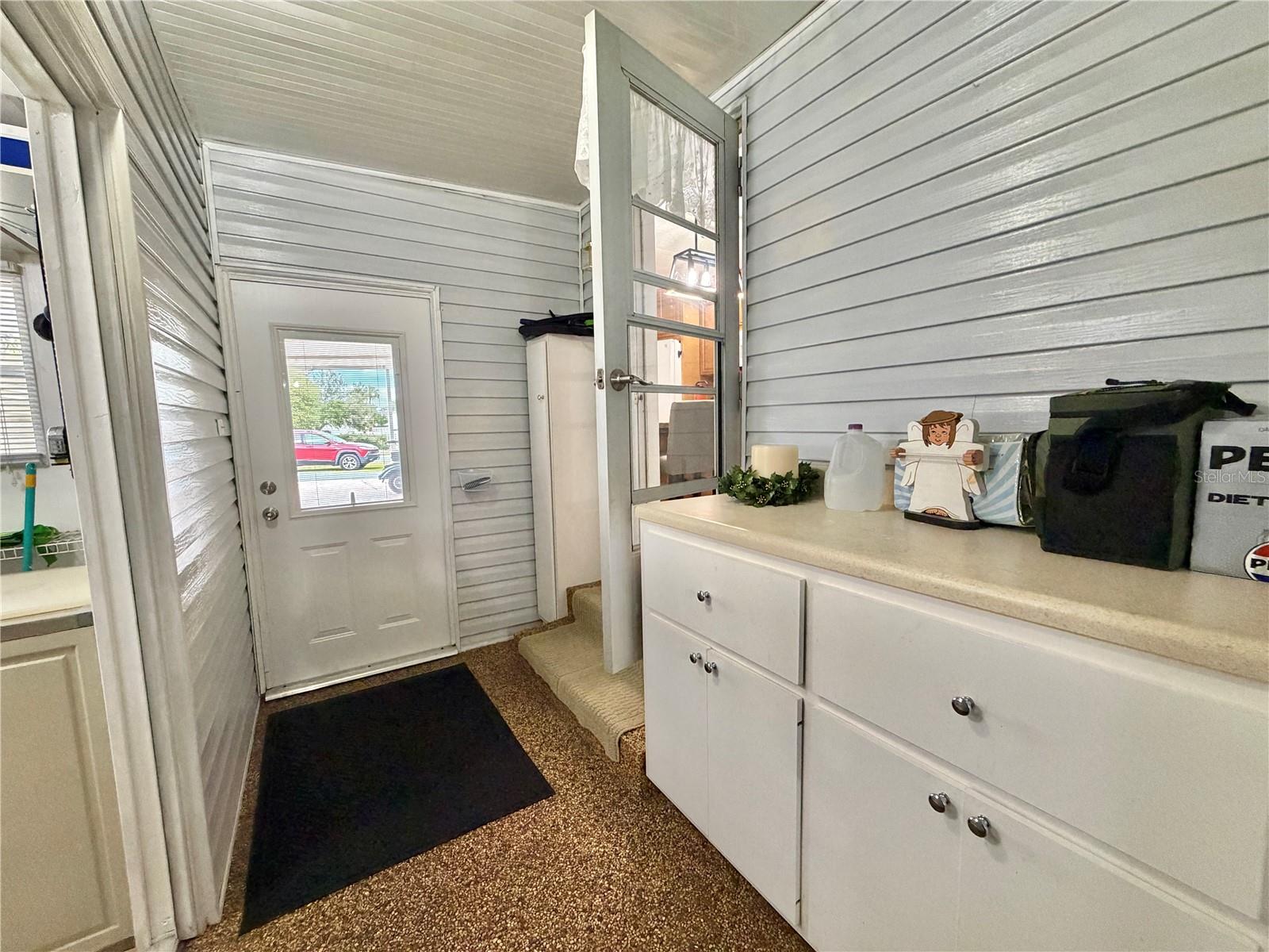 Image 55 of 74 For 209 Hawthorne Boulevard