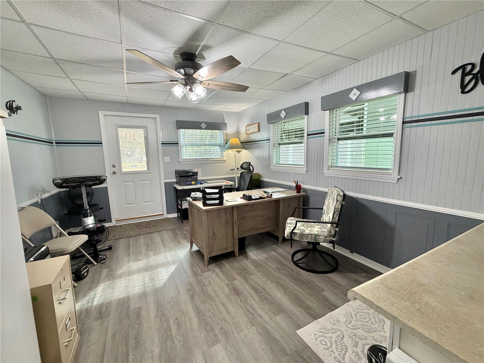 Image 59 of 74 For 209 Hawthorne Boulevard