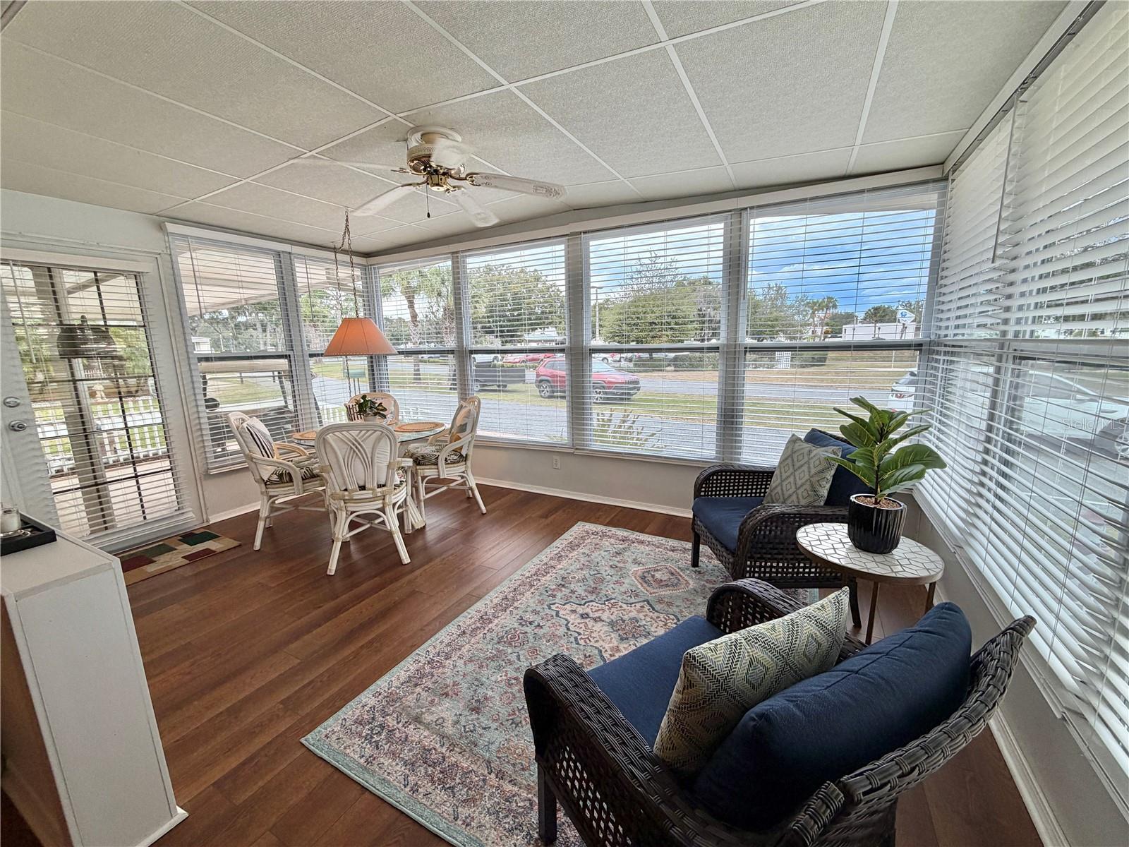 Image 6 of 74 For 209 Hawthorne Boulevard