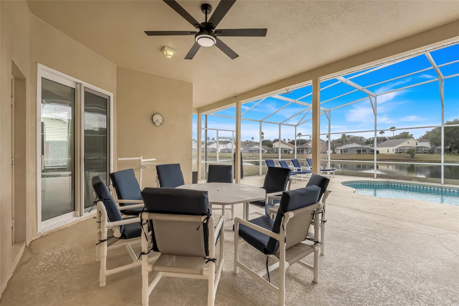 Image 37 of 47 For 458 Bloomingdale Drive