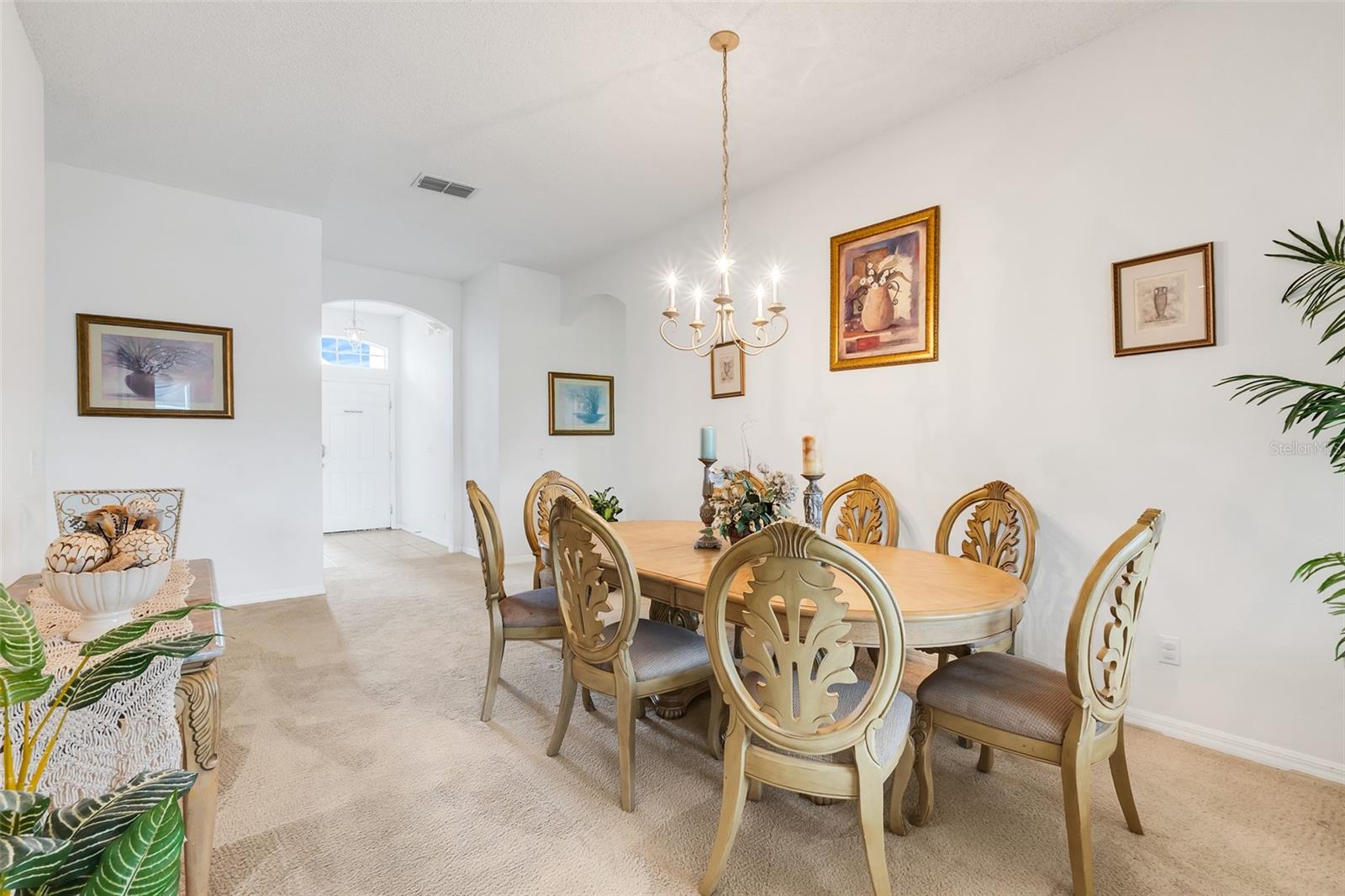 Image 9 of 47 For 458 Bloomingdale Drive