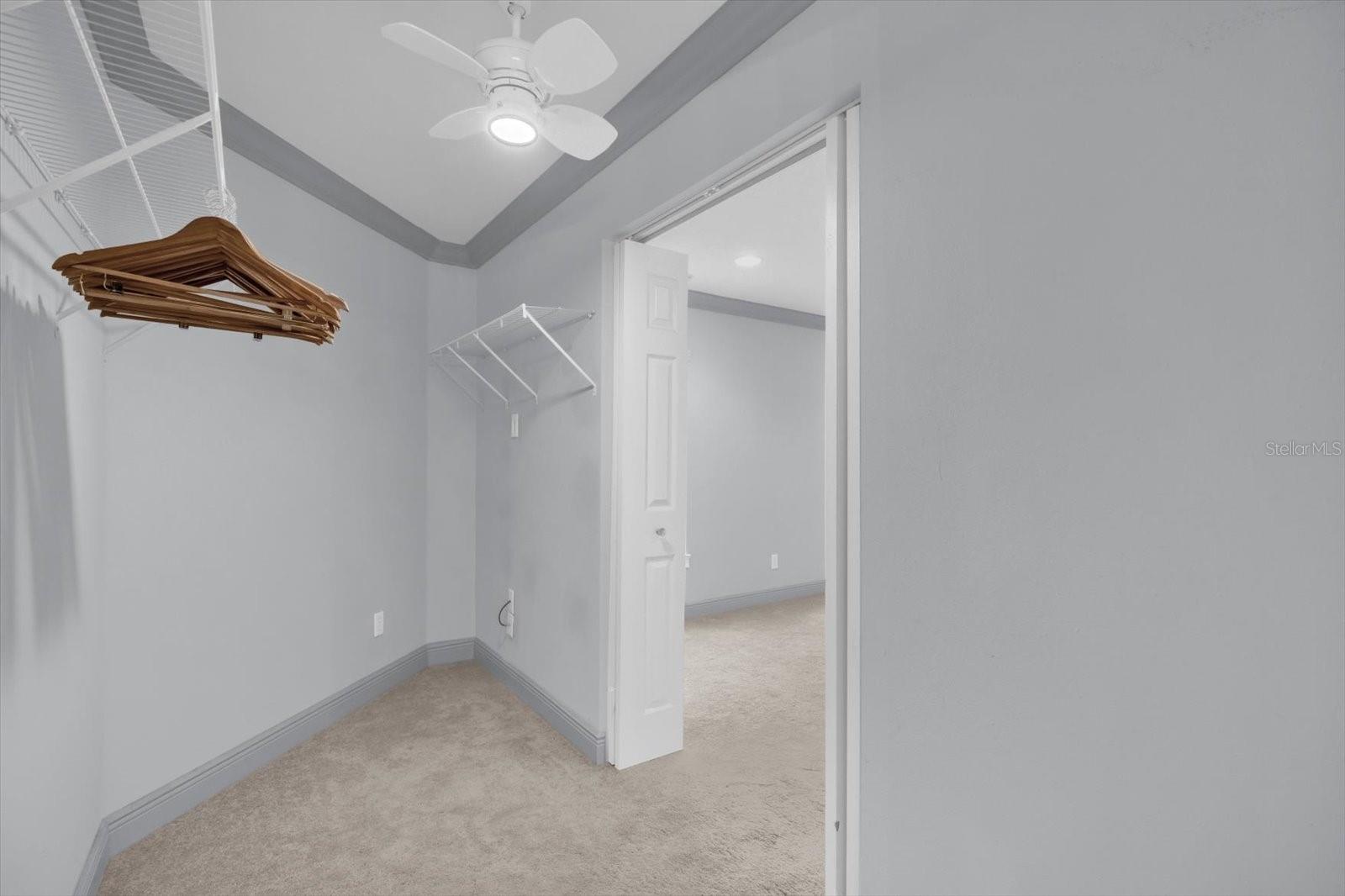 Image 14 of 30 For 22048 Belgian Court