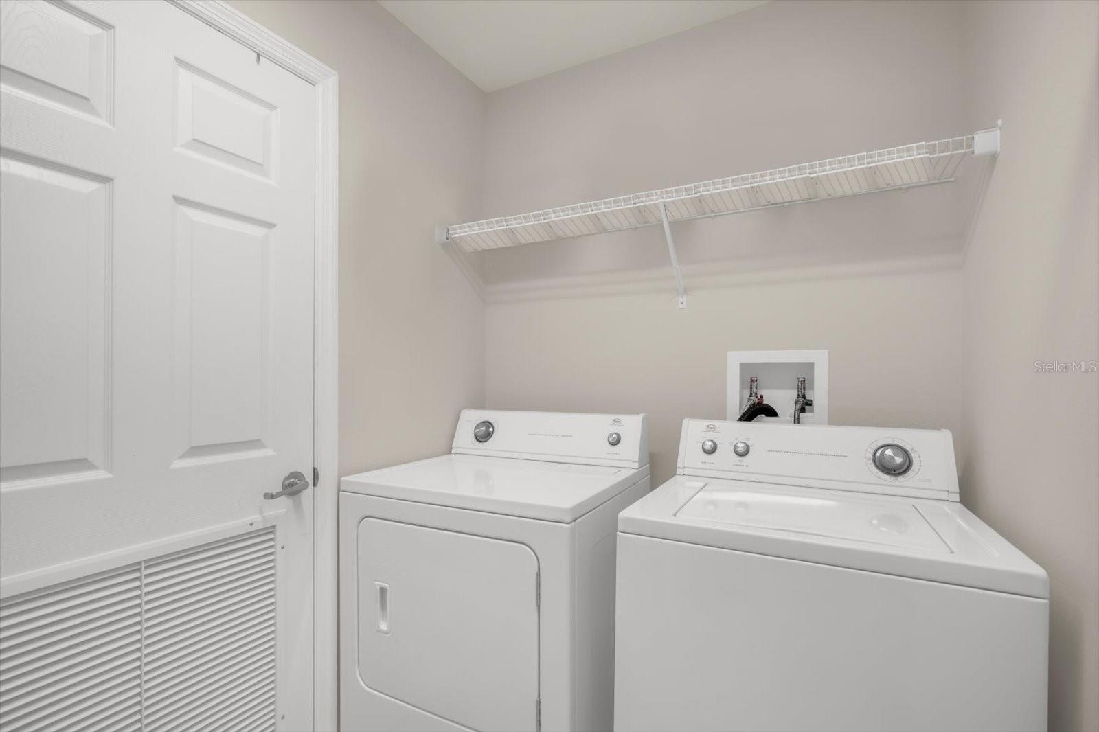 Image 16 of 30 For 22048 Belgian Court