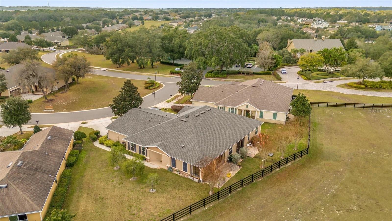 Image 28 of 30 For 22048 Belgian Court