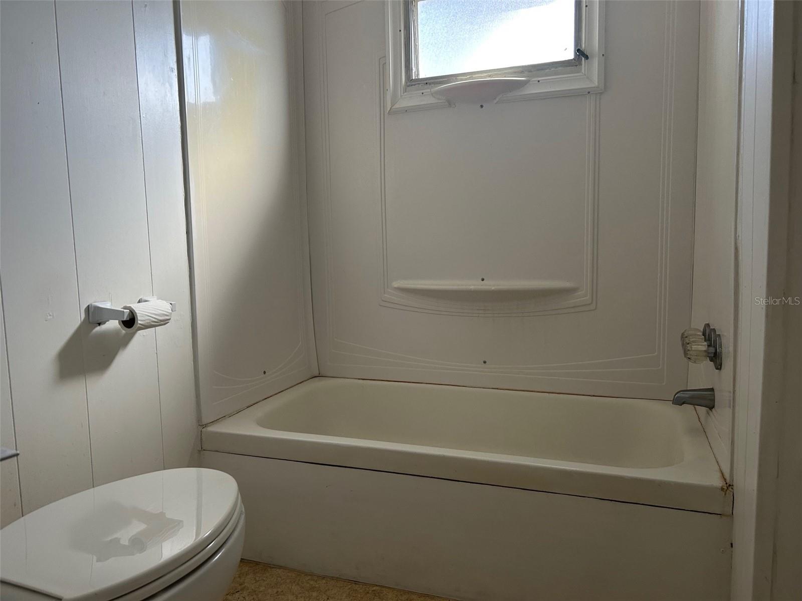 Image 12 of 35 For 310 Magnolia Drive