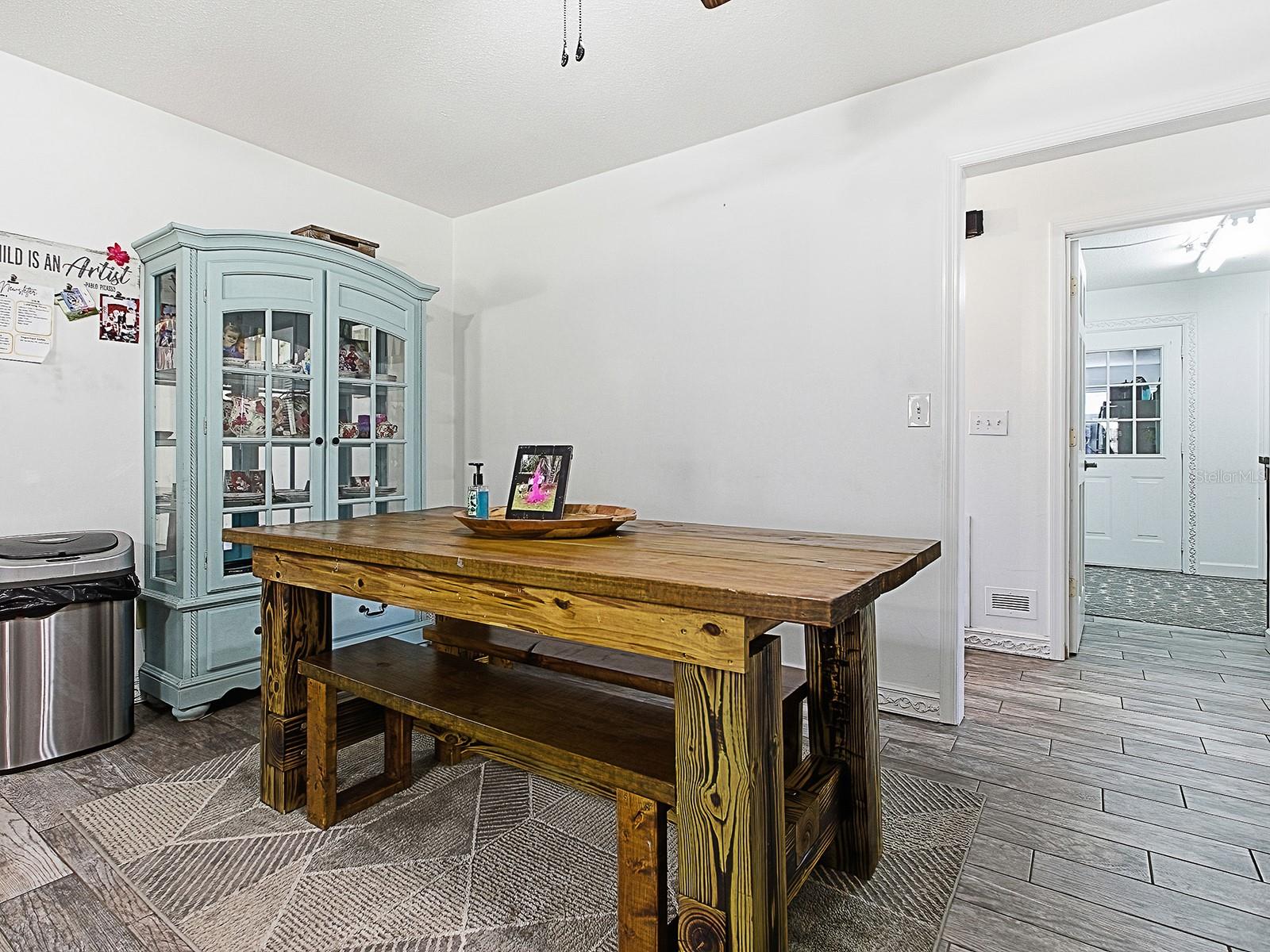 Image 12 of 60 For 5329 Twin Palms Road