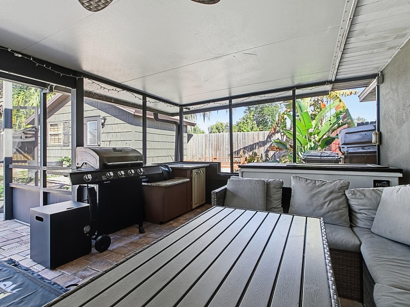 Image 33 of 60 For 5329 Twin Palms Road