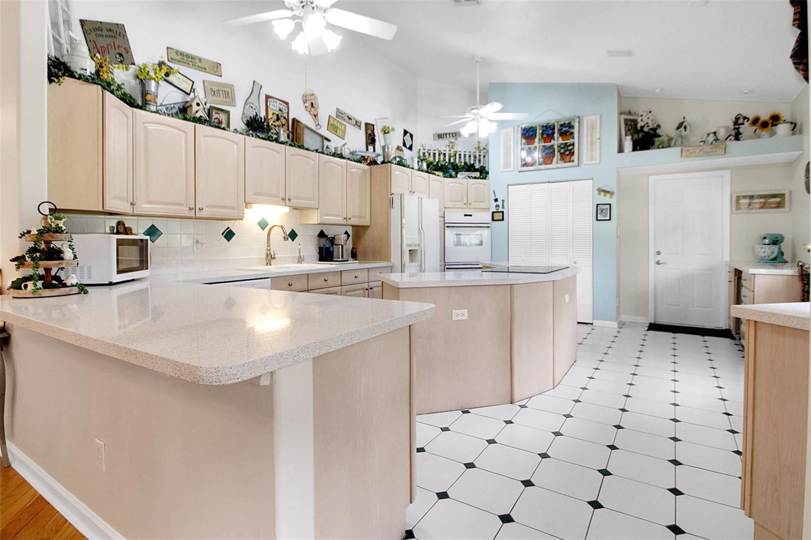 Image 14 of 36 For 14481 20th Street