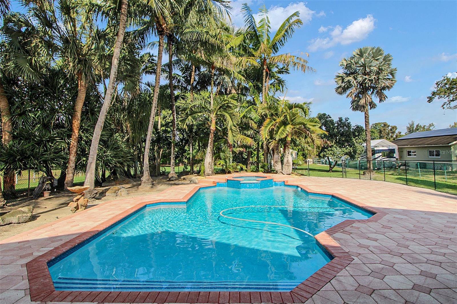 Image 5 of 36 For 14481 20th Street