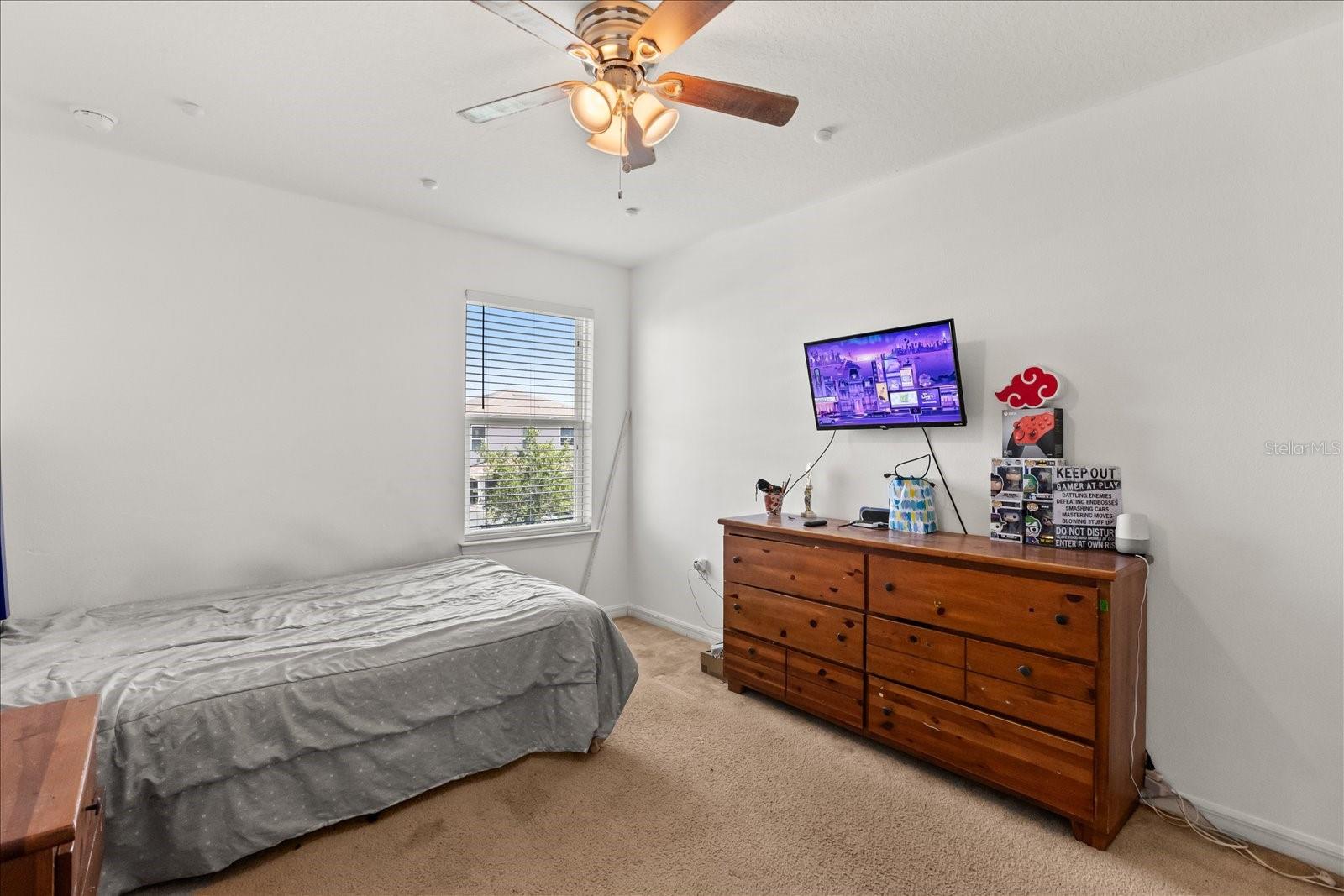 Image 17 of 27 For 4869 Grassendale Terrace