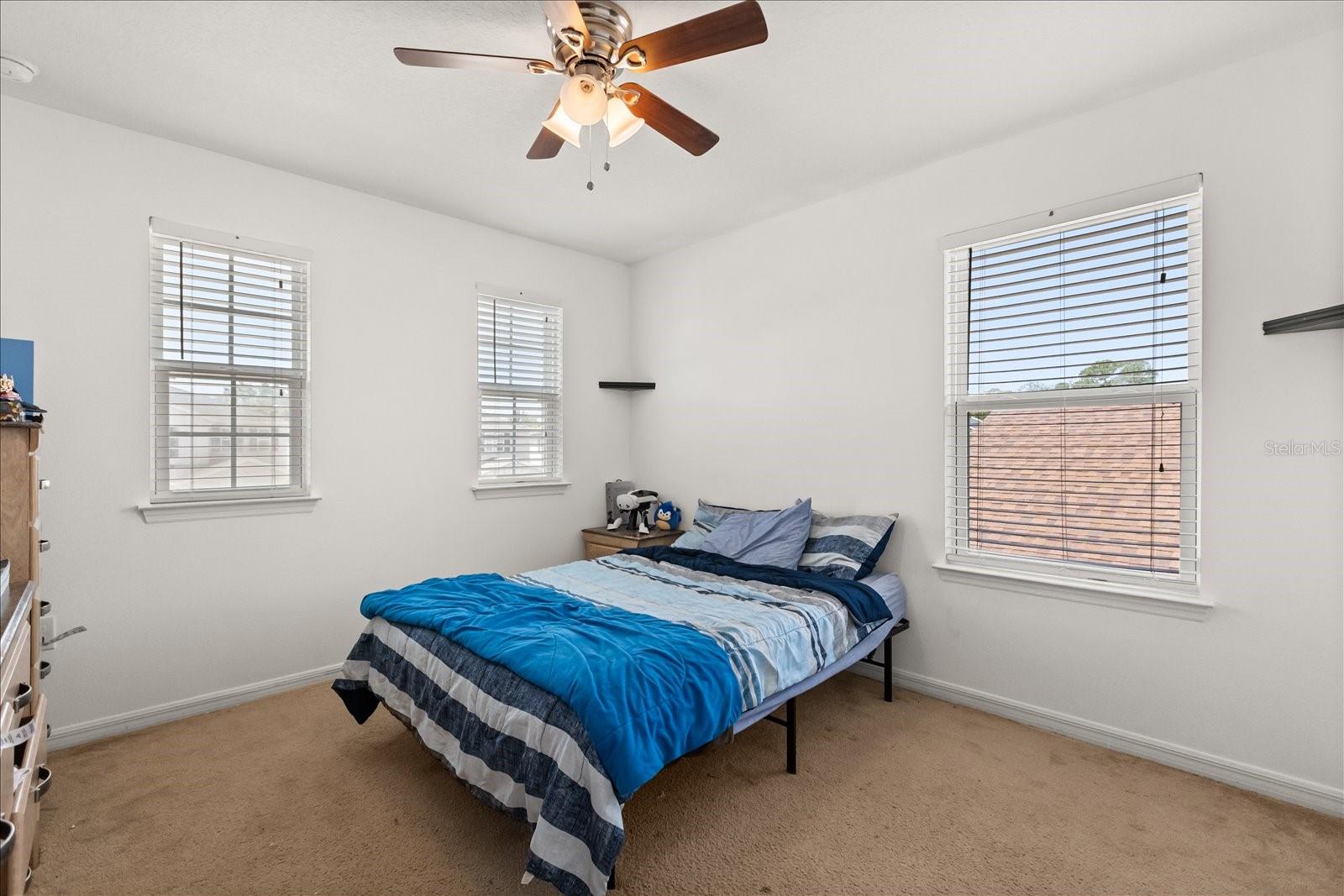 Image 19 of 27 For 4869 Grassendale Terrace