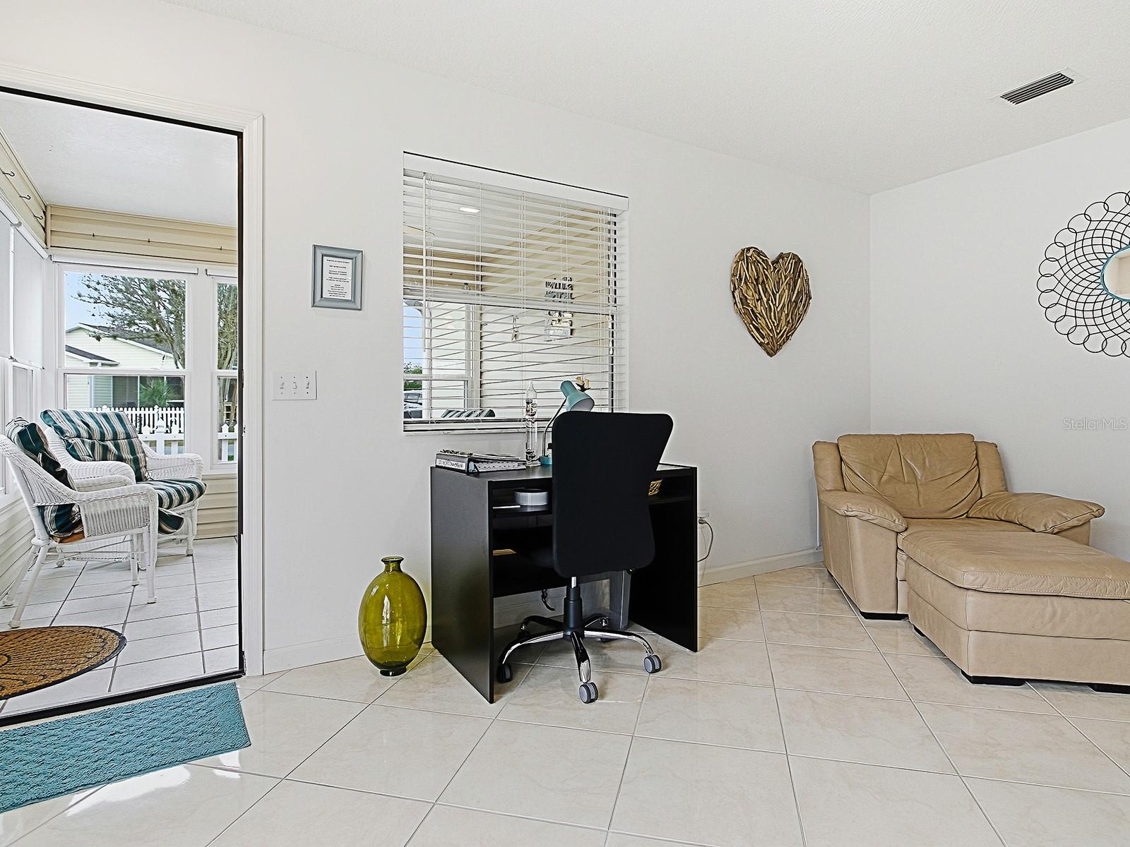 Image 14 of 41 For 221 Montoya Drive