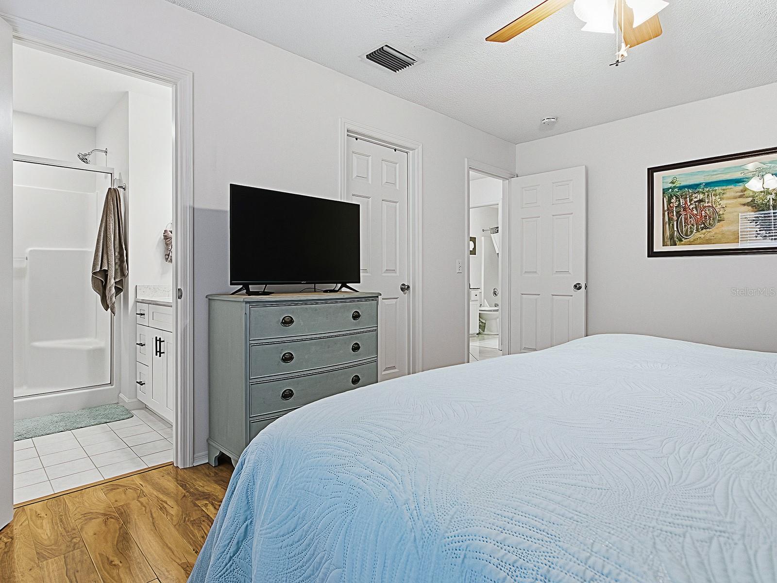 Image 29 of 41 For 221 Montoya Drive