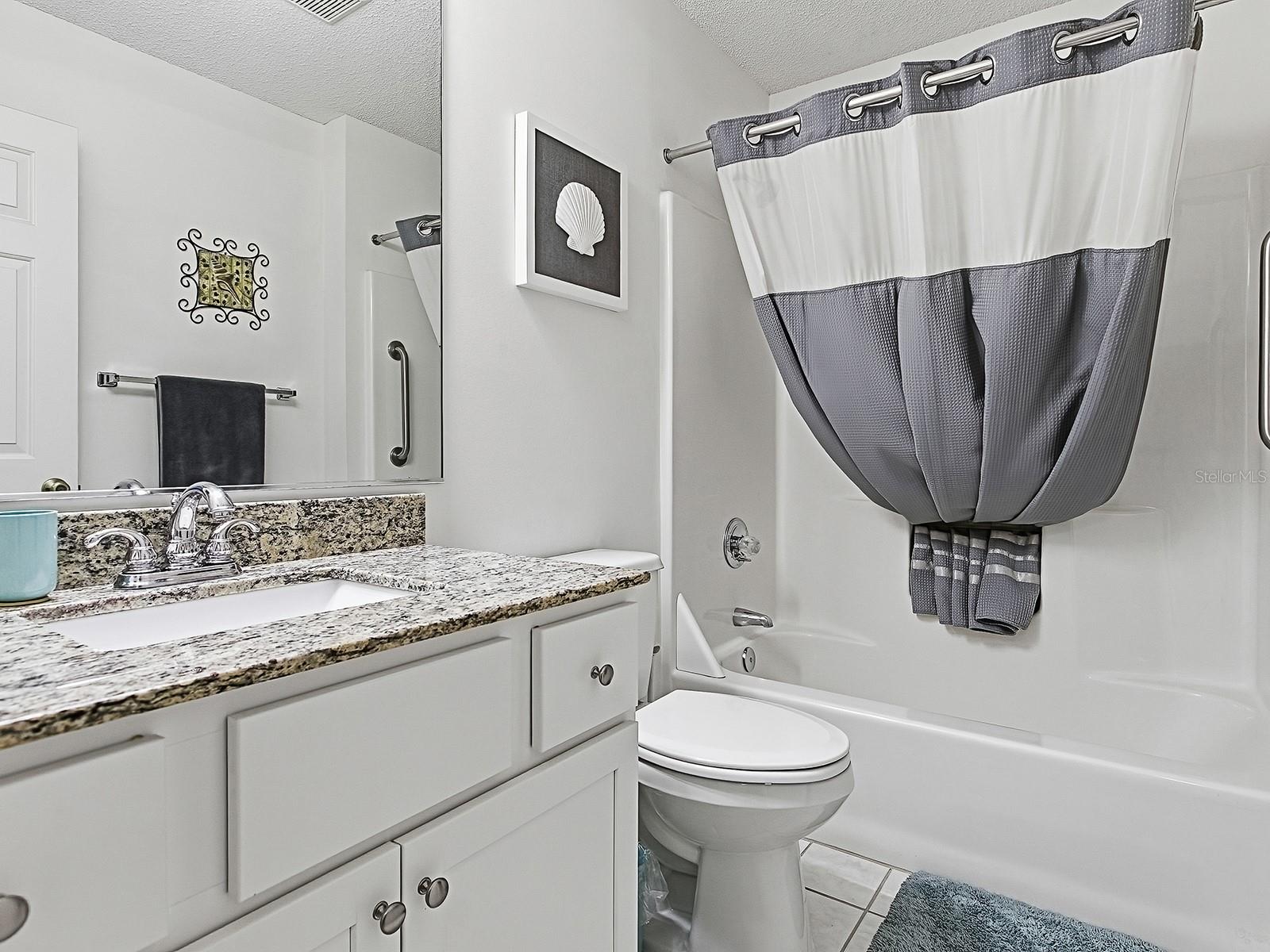 Image 33 of 41 For 221 Montoya Drive