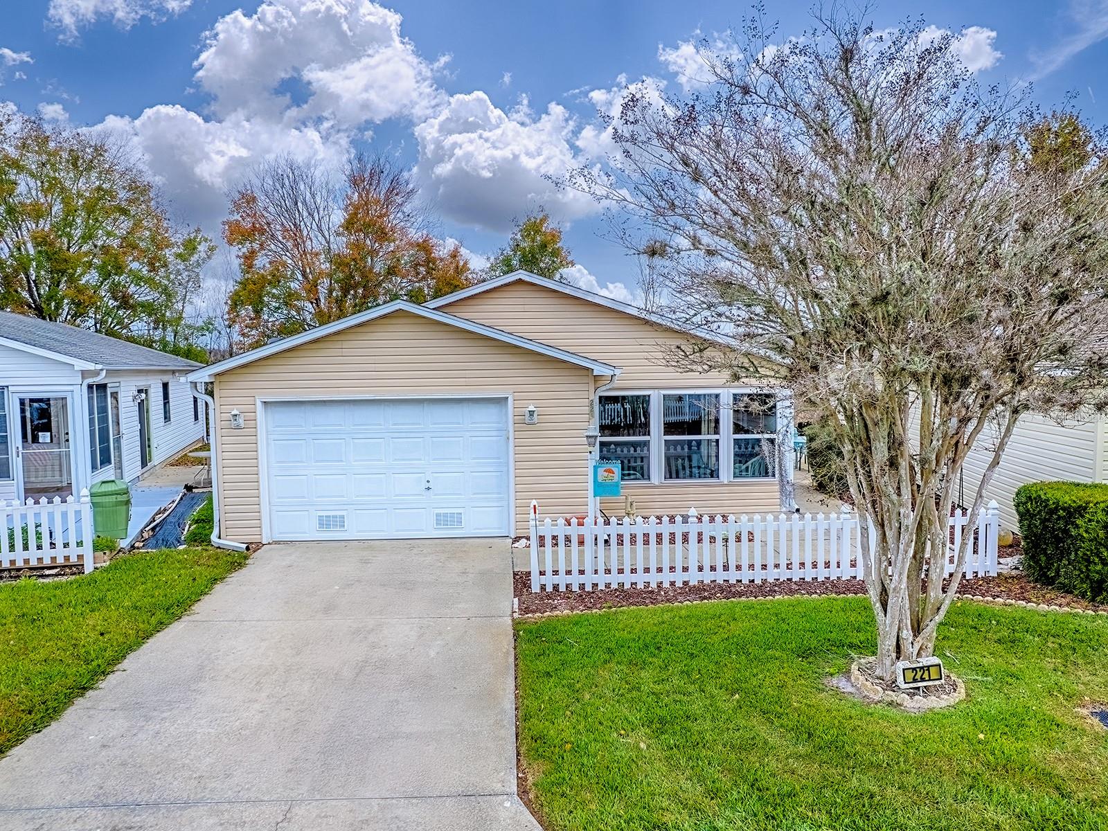 Image 34 of 41 For 221 Montoya Drive