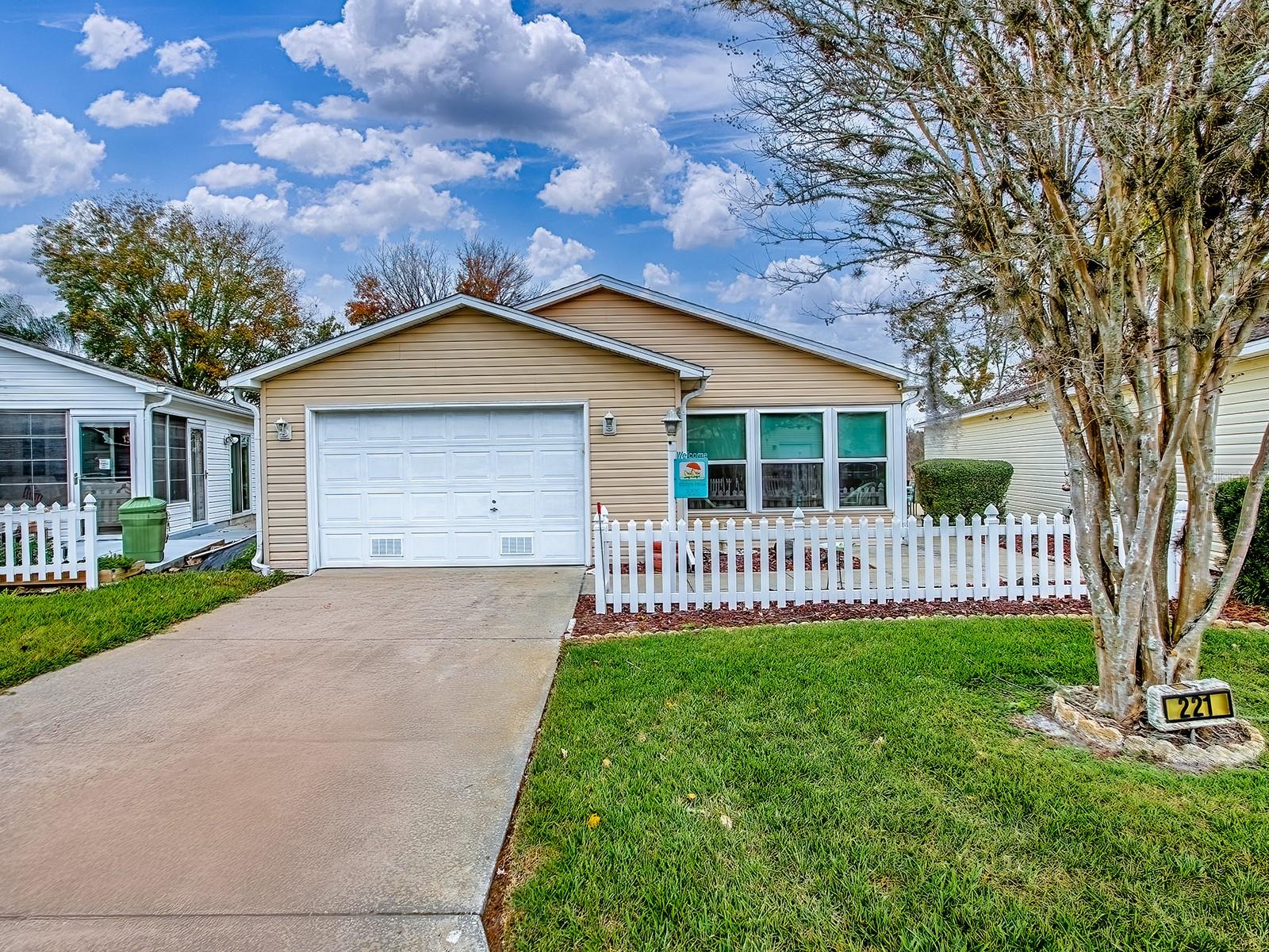 Image 8 of 41 For 221 Montoya Drive