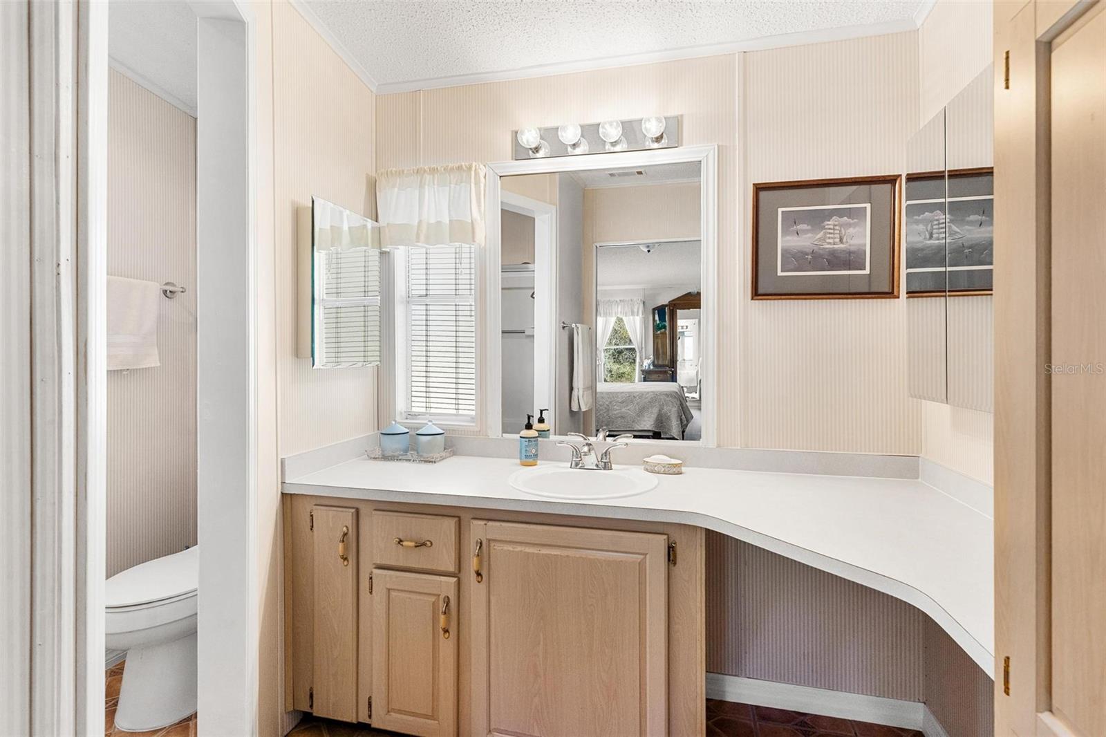 Image 36 of 79 For 233 Azalea Lane