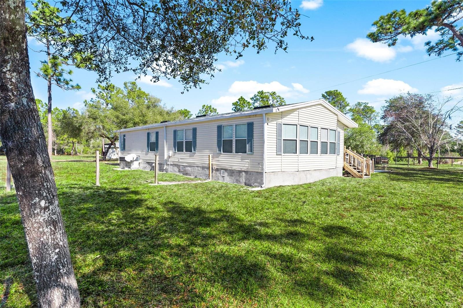 Image 47 of 79 For 233 Azalea Lane