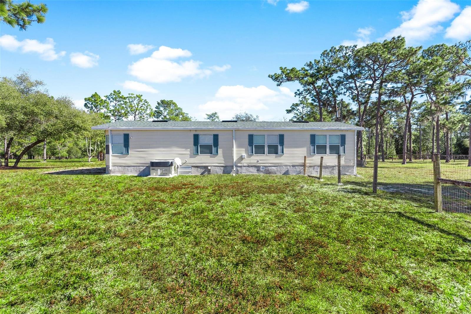 Image 50 of 79 For 233 Azalea Lane