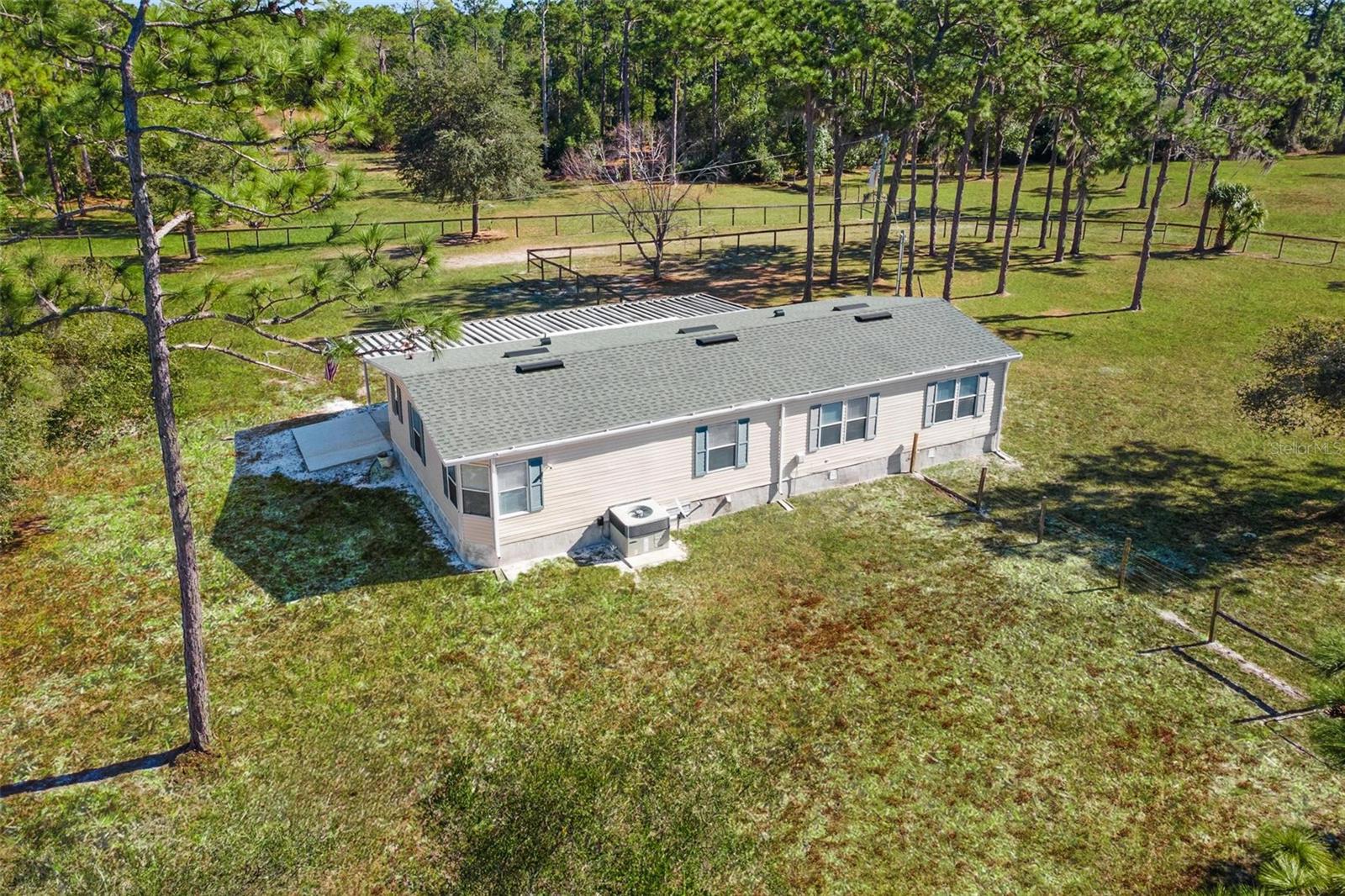 Image 6 of 79 For 233 Azalea Lane