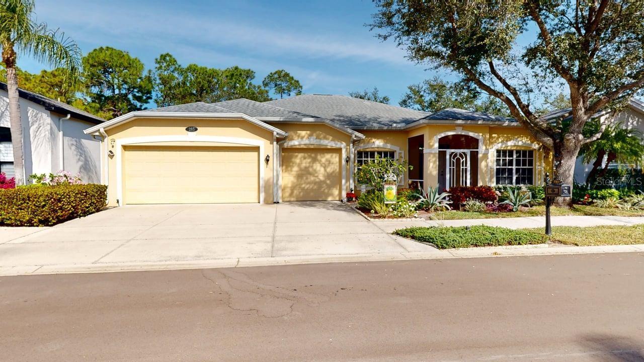 Image 25 of 100 For 285 Spider Lily Lane