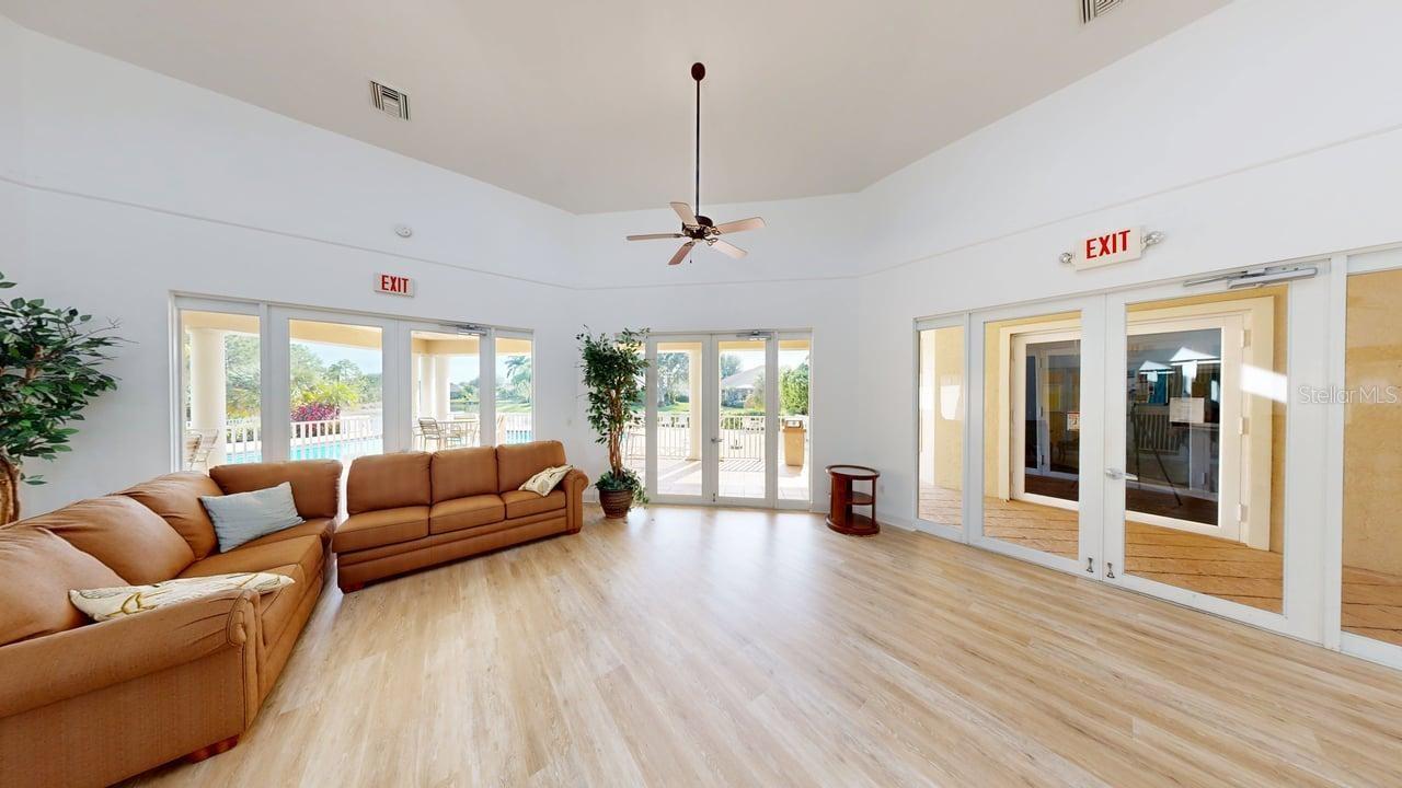 Image 35 of 100 For 285 Spider Lily Lane