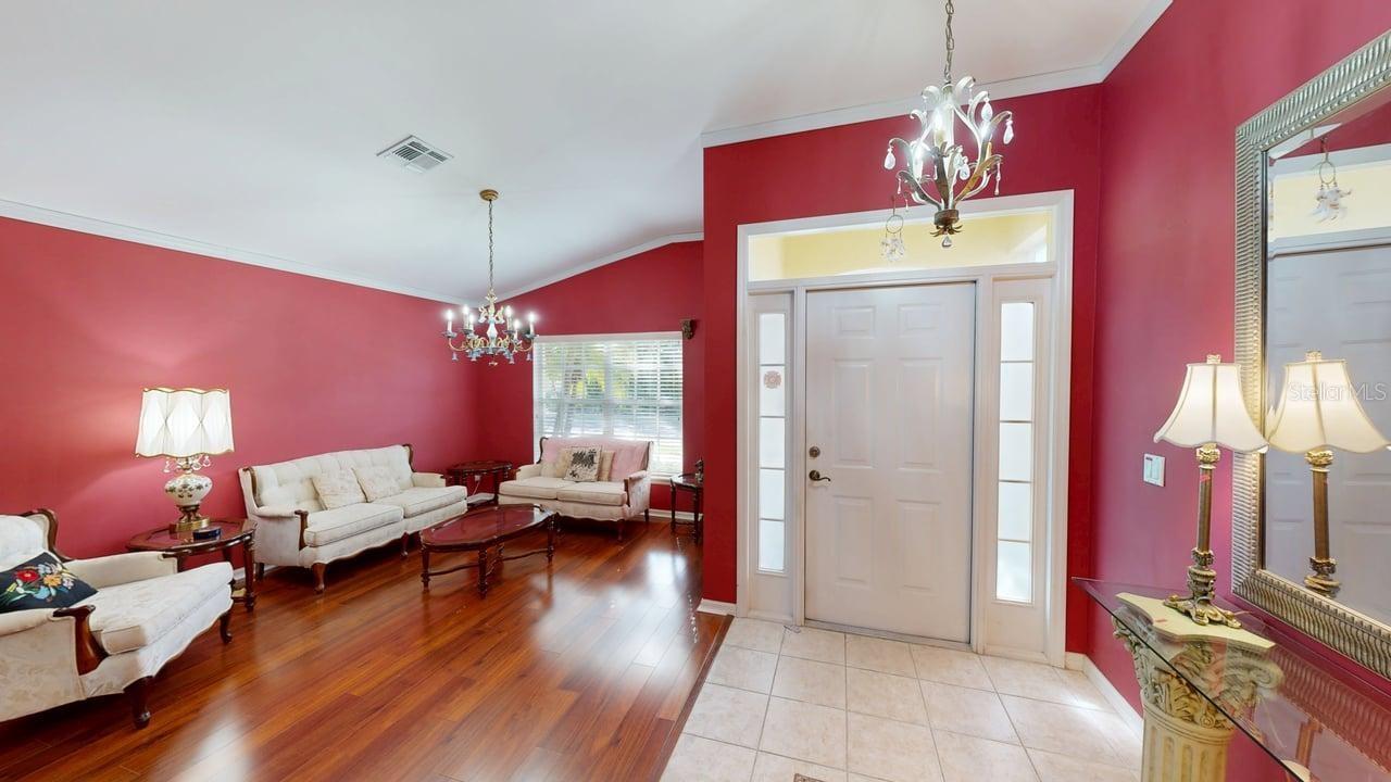 Image 48 of 100 For 285 Spider Lily Lane