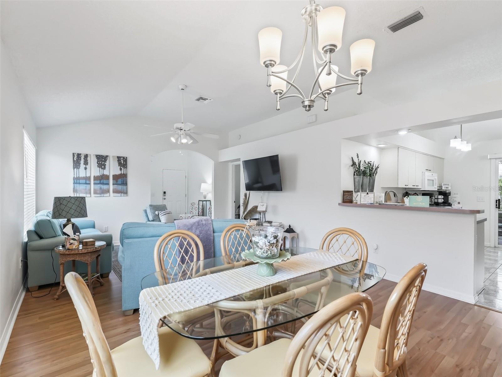 Image 10 of 46 For 1405 Schwartz Boulevard