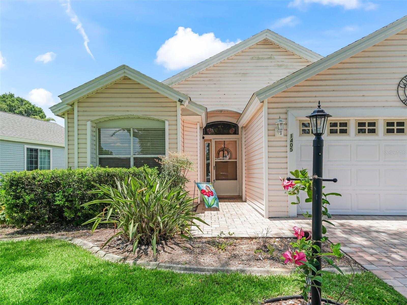 Image 3 of 46 For 1405 Schwartz Boulevard